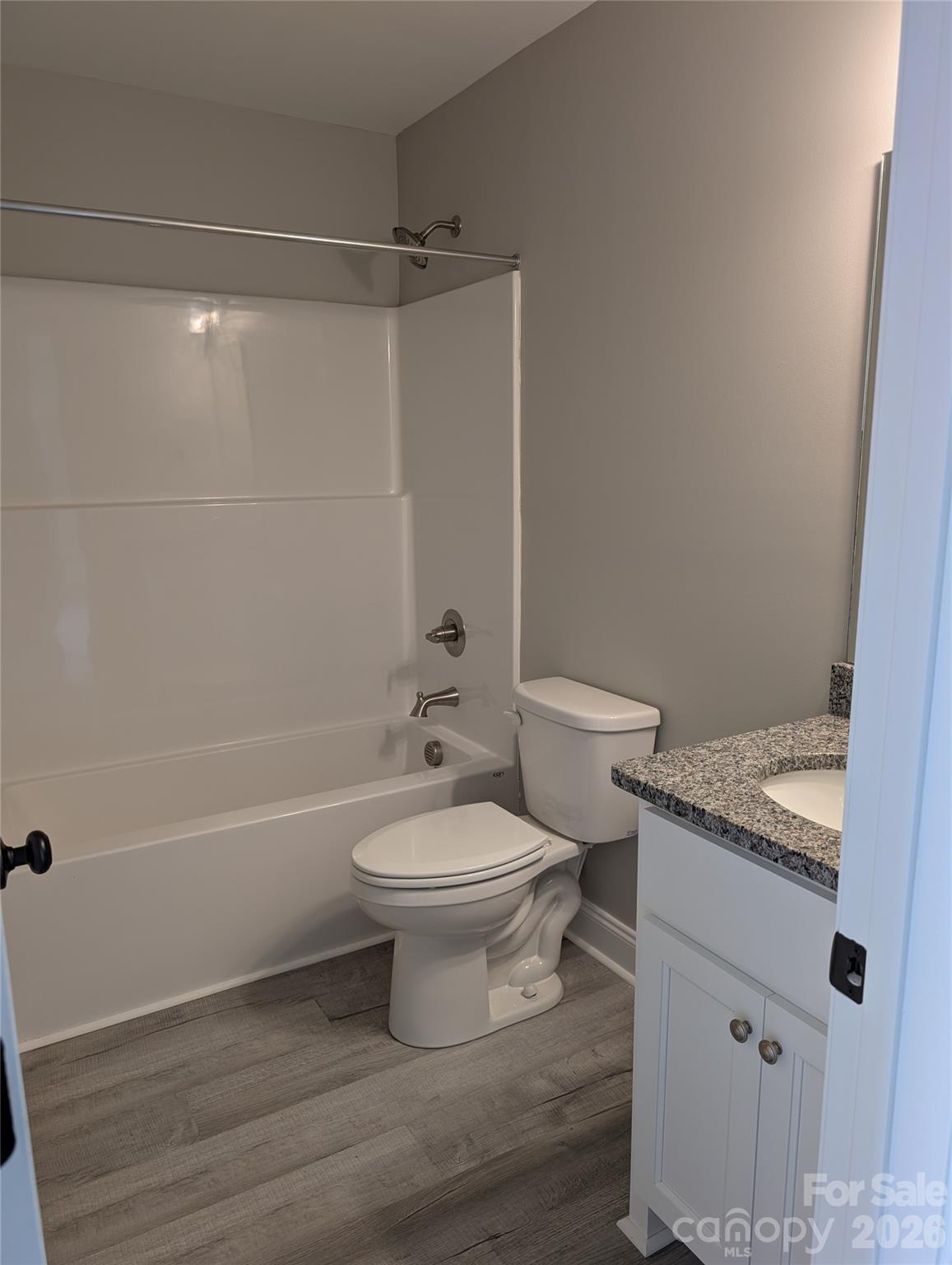4184 Saltwood Drive — Hickory