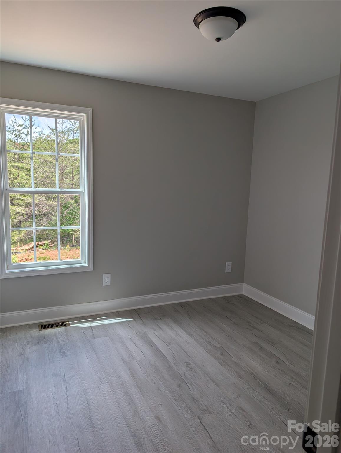 4184 Saltwood Drive — Hickory