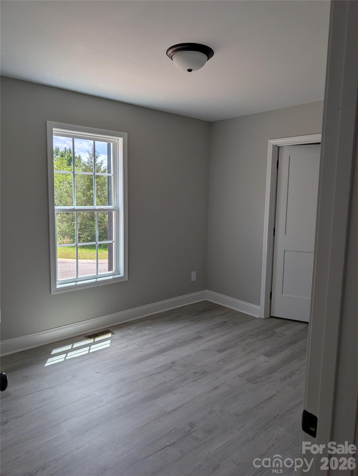 4184 Saltwood Drive — Hickory