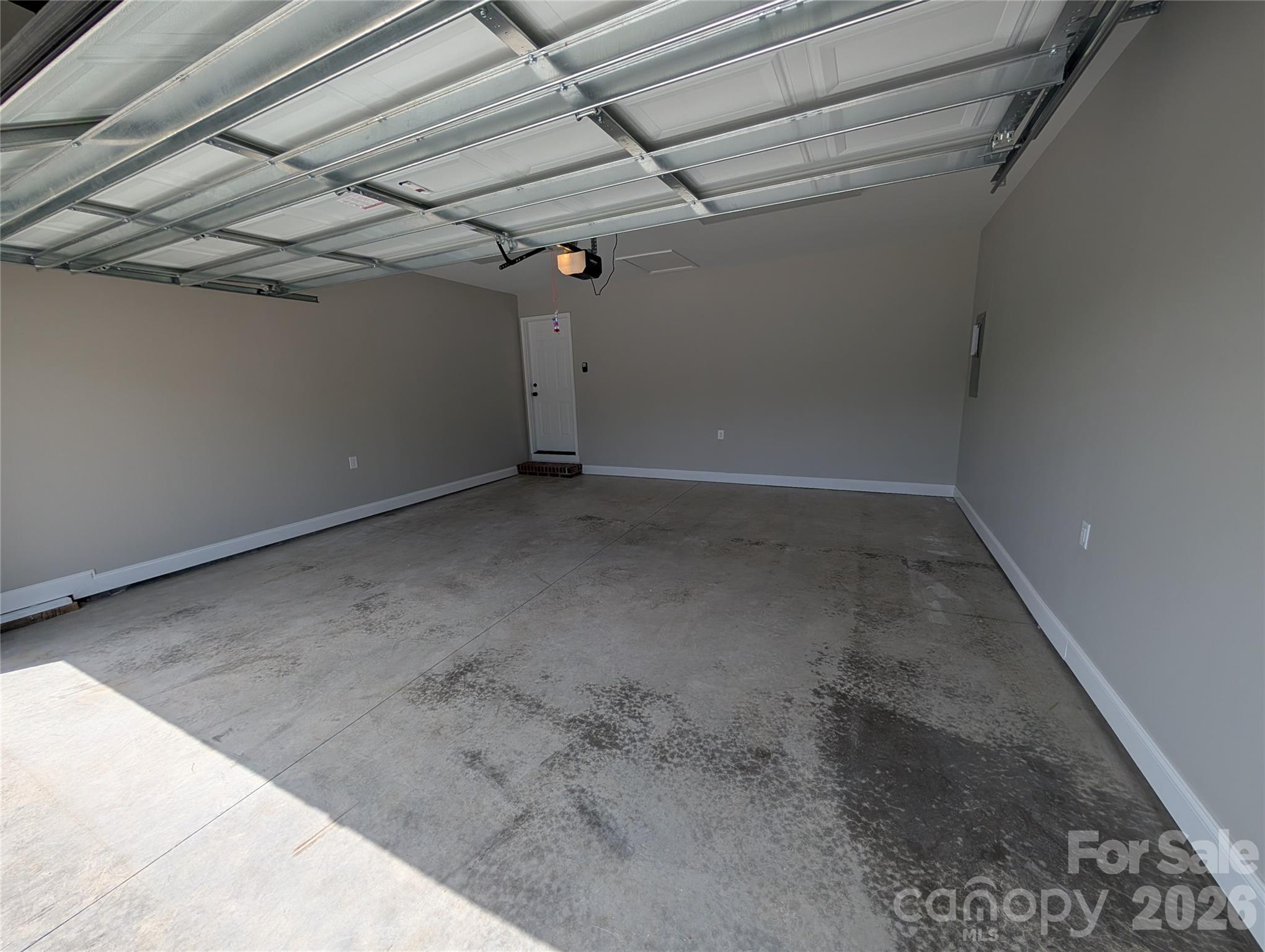 4184 Saltwood Drive — Hickory