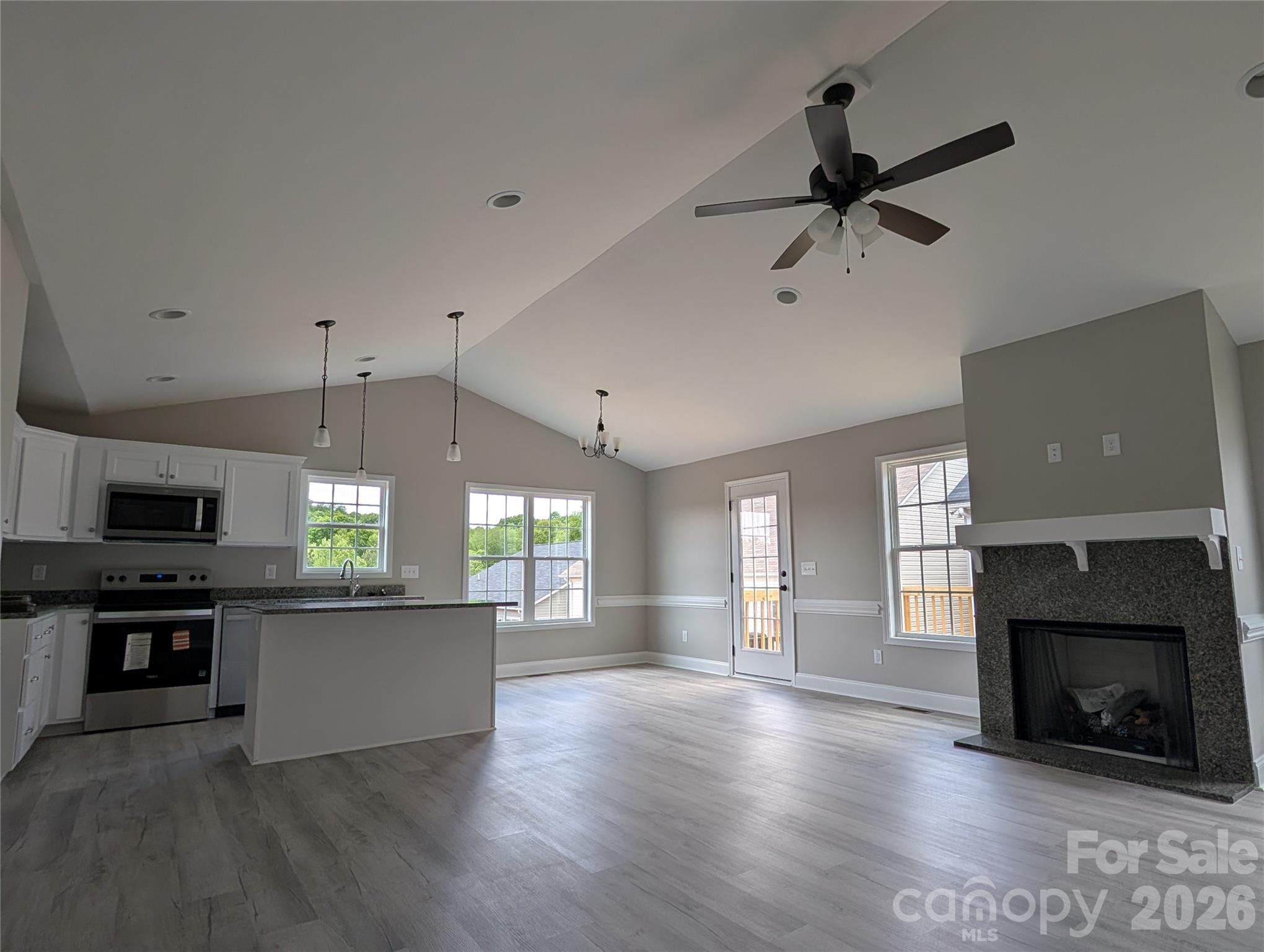 4184 Saltwood Drive — Hickory