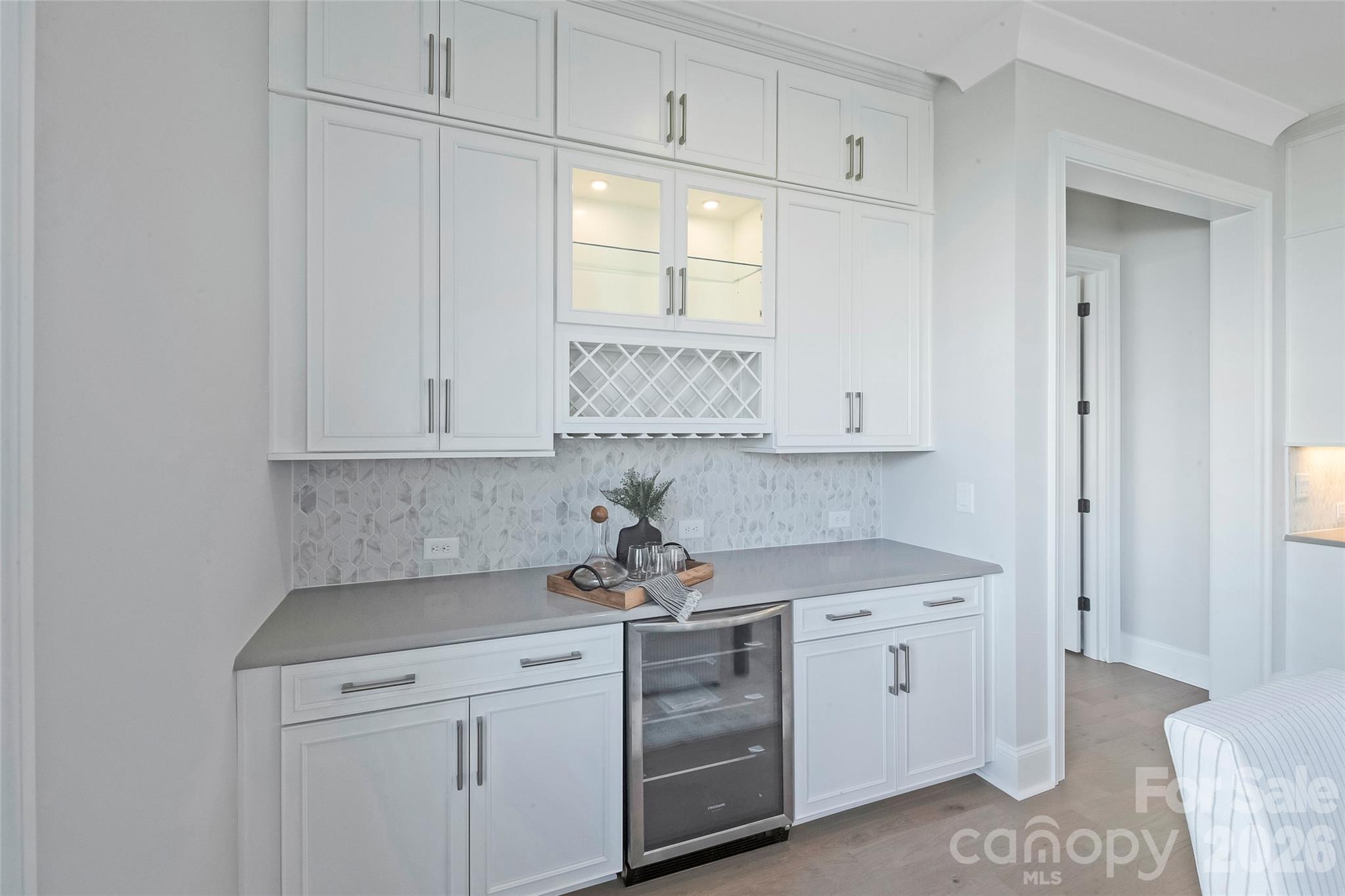 1003 Detweiler Road — Marvin