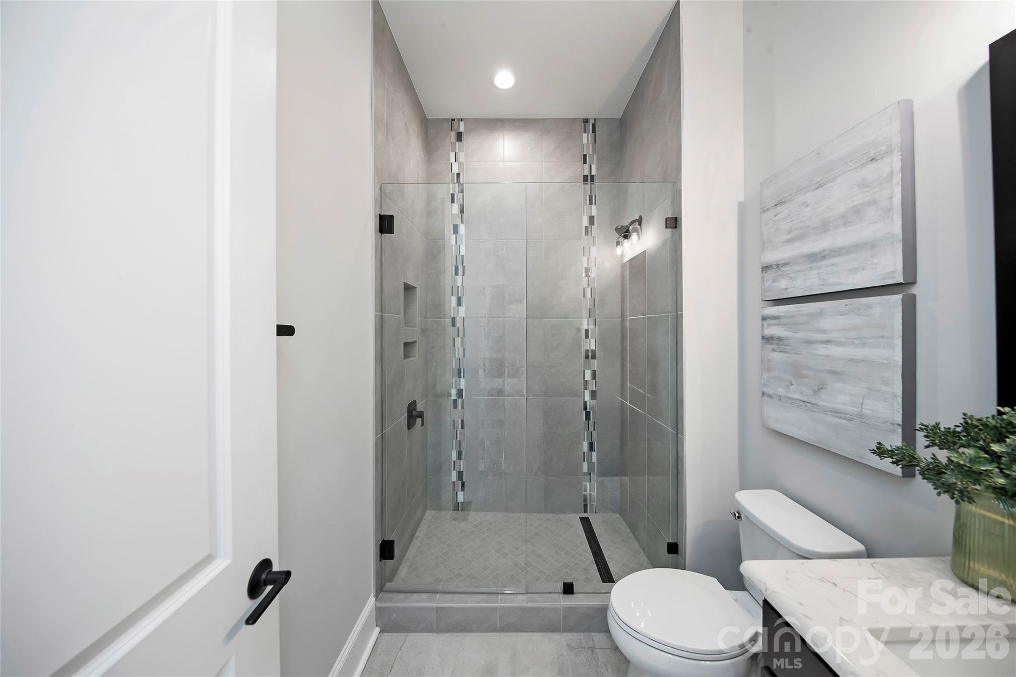 1003 Detweiler Road — Marvin