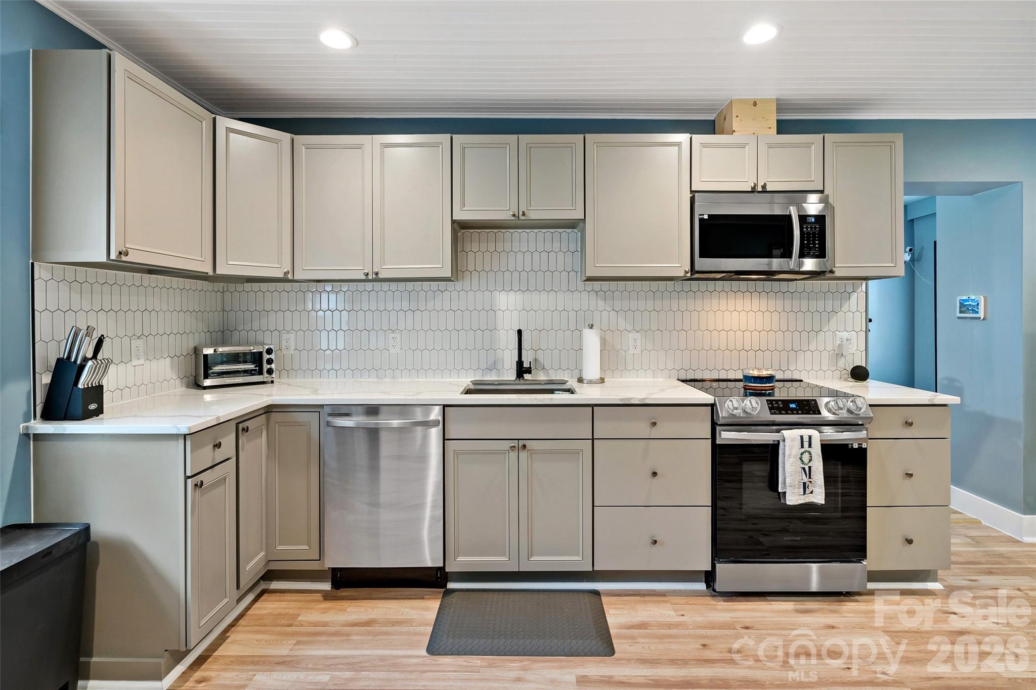 153 Arrowood Corner Road — Mars Hill