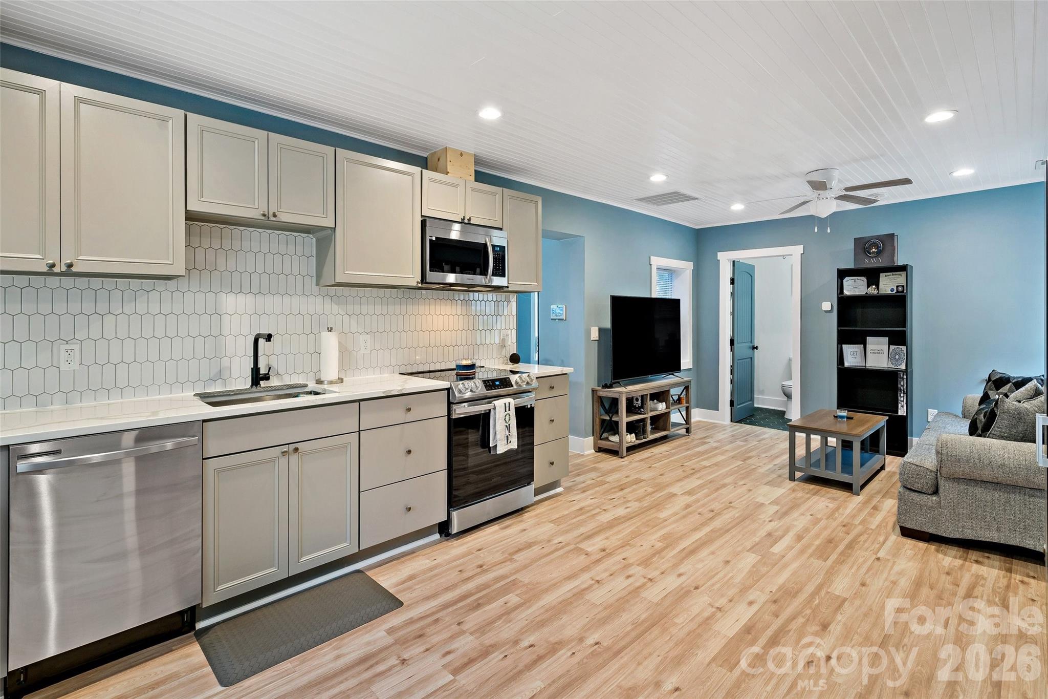 153 Arrowood Corner Road — Mars Hill