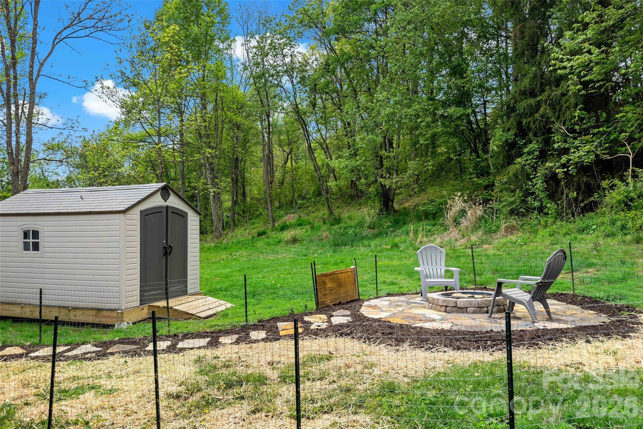 153 Arrowood Corner Road — Mars Hill