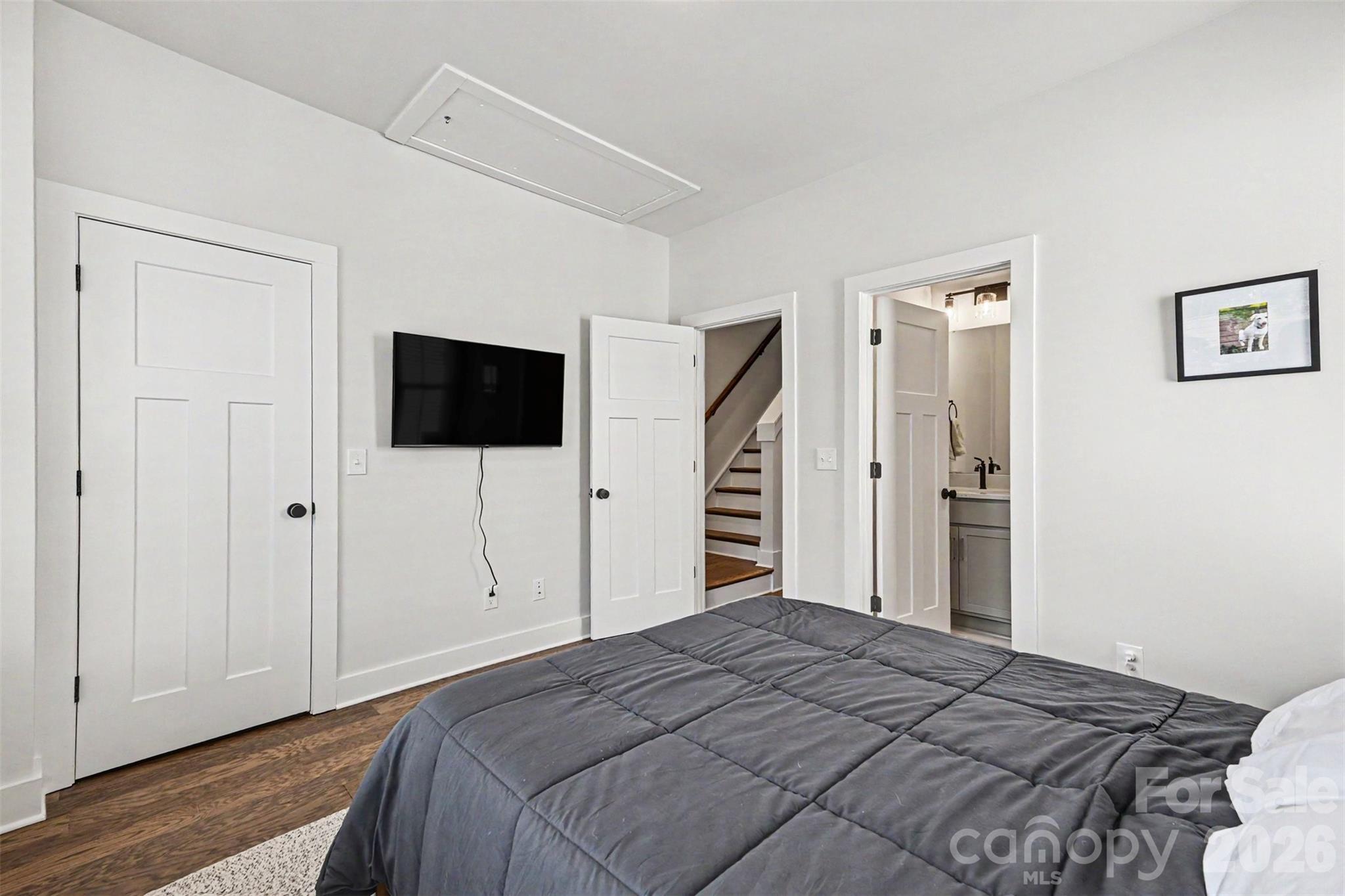2305 Rozzelles Ferry Road — Charlotte