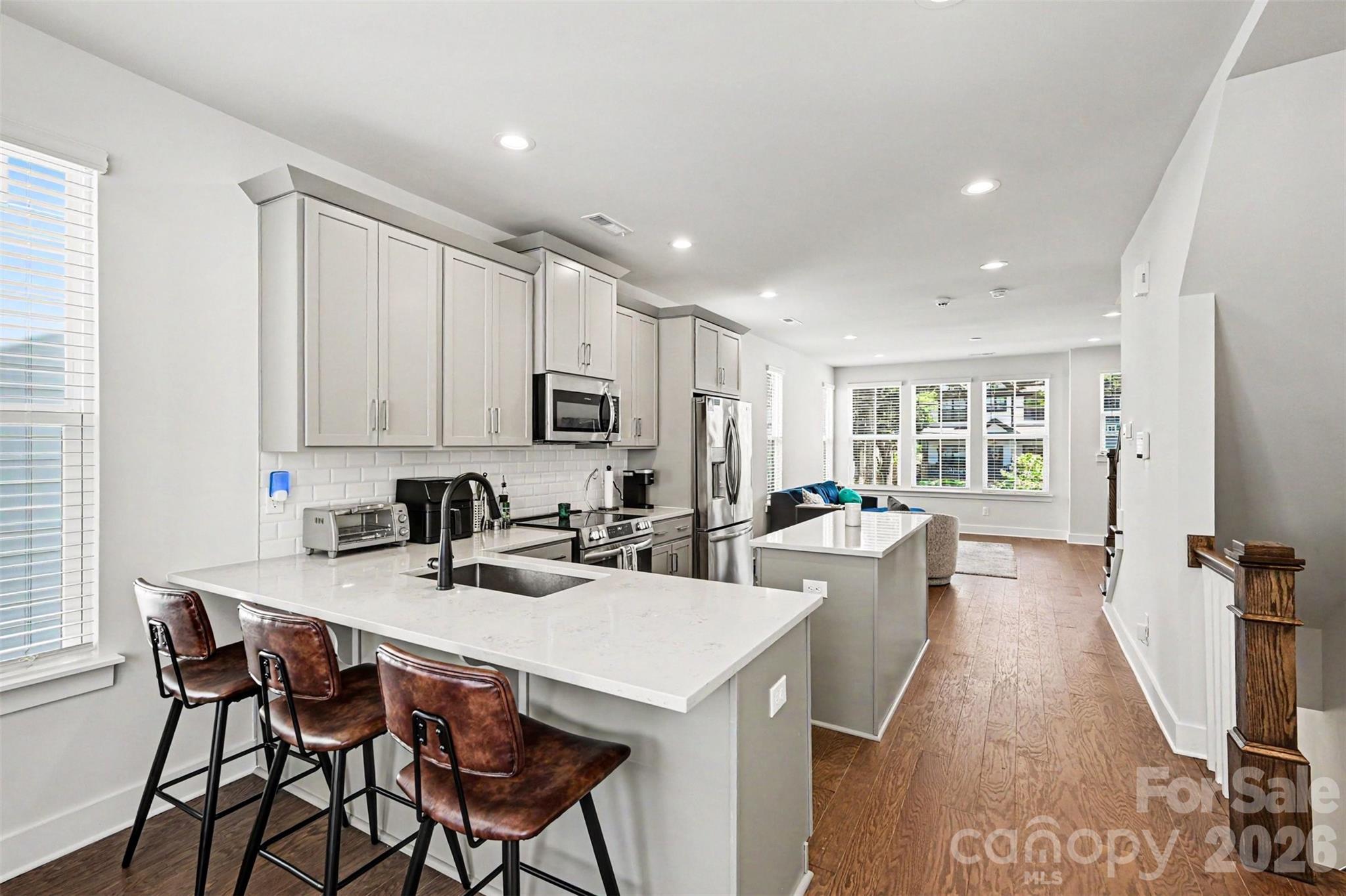 2305 Rozzelles Ferry Road — Charlotte