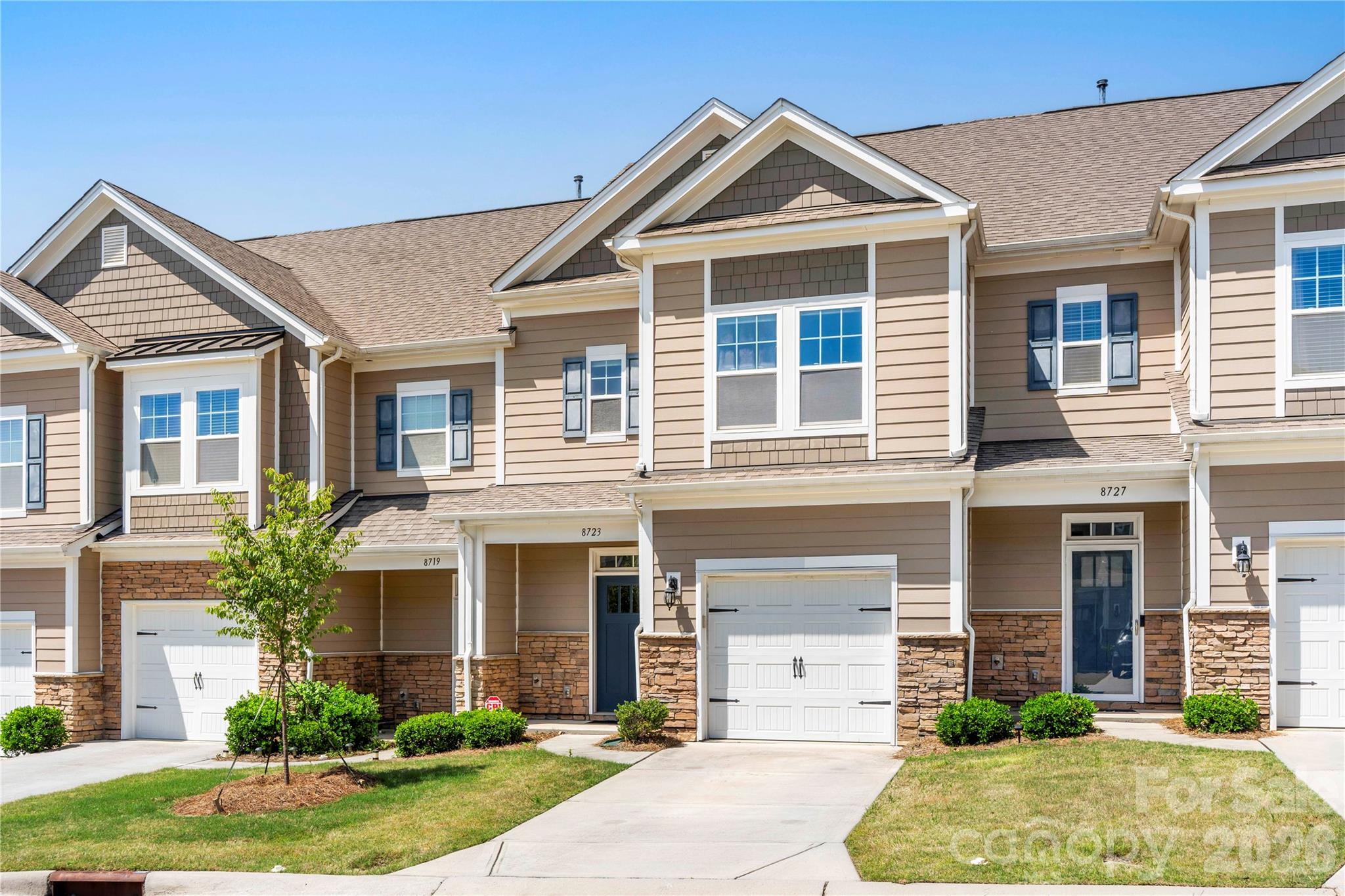 8723 Harris Lake Lane — Charlotte