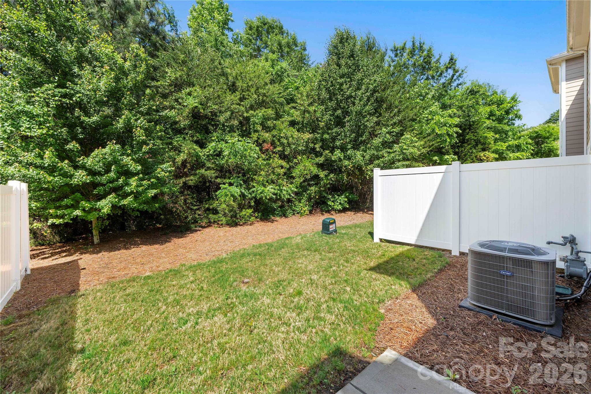 8723 Harris Lake Lane — Charlotte