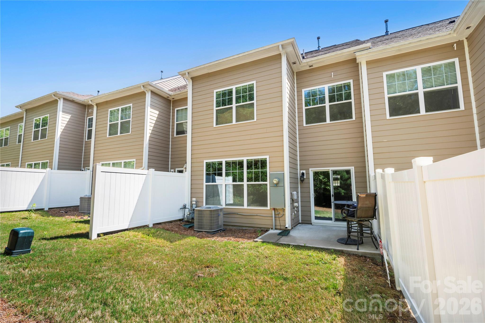 8723 Harris Lake Lane — Charlotte