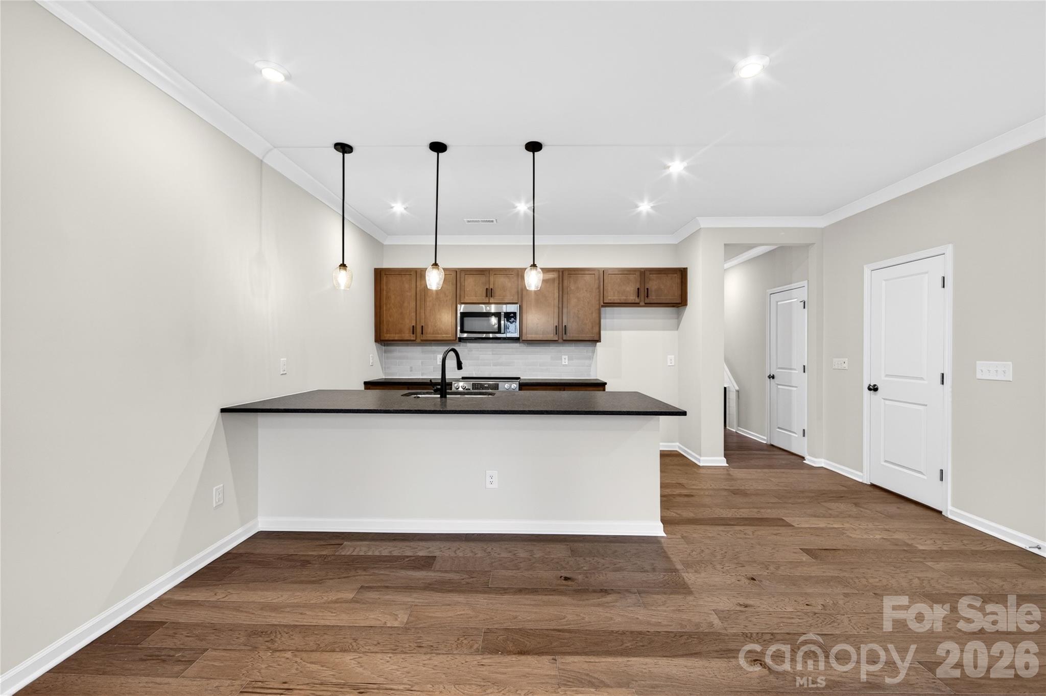 6025 Longar Lane — Charlotte