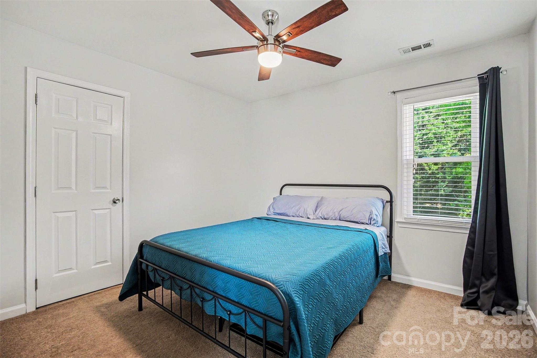 9900 Davis Lake Parkway — Charlotte