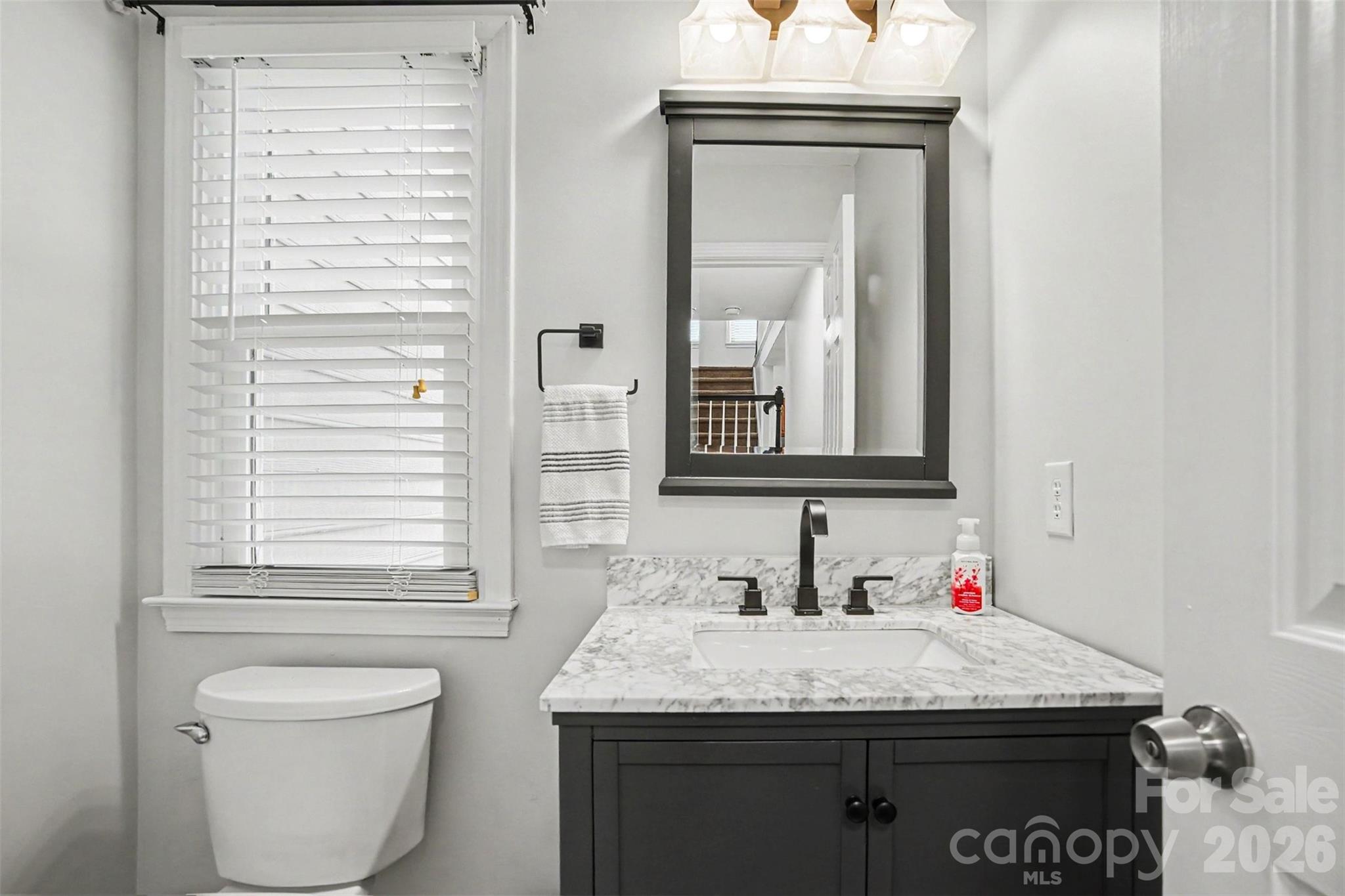 9900 Davis Lake Parkway — Charlotte