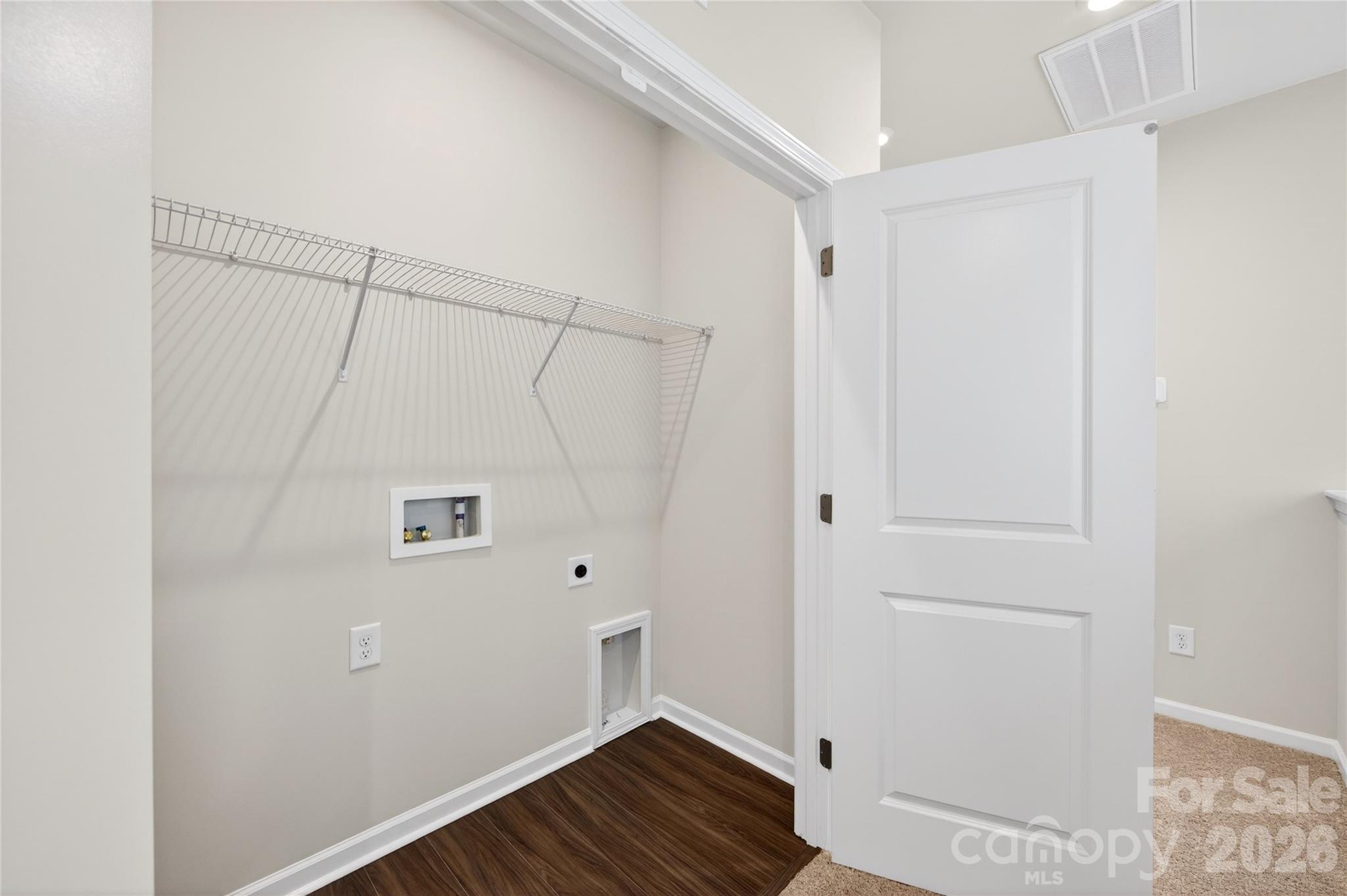 6021 Longar Lane — Charlotte