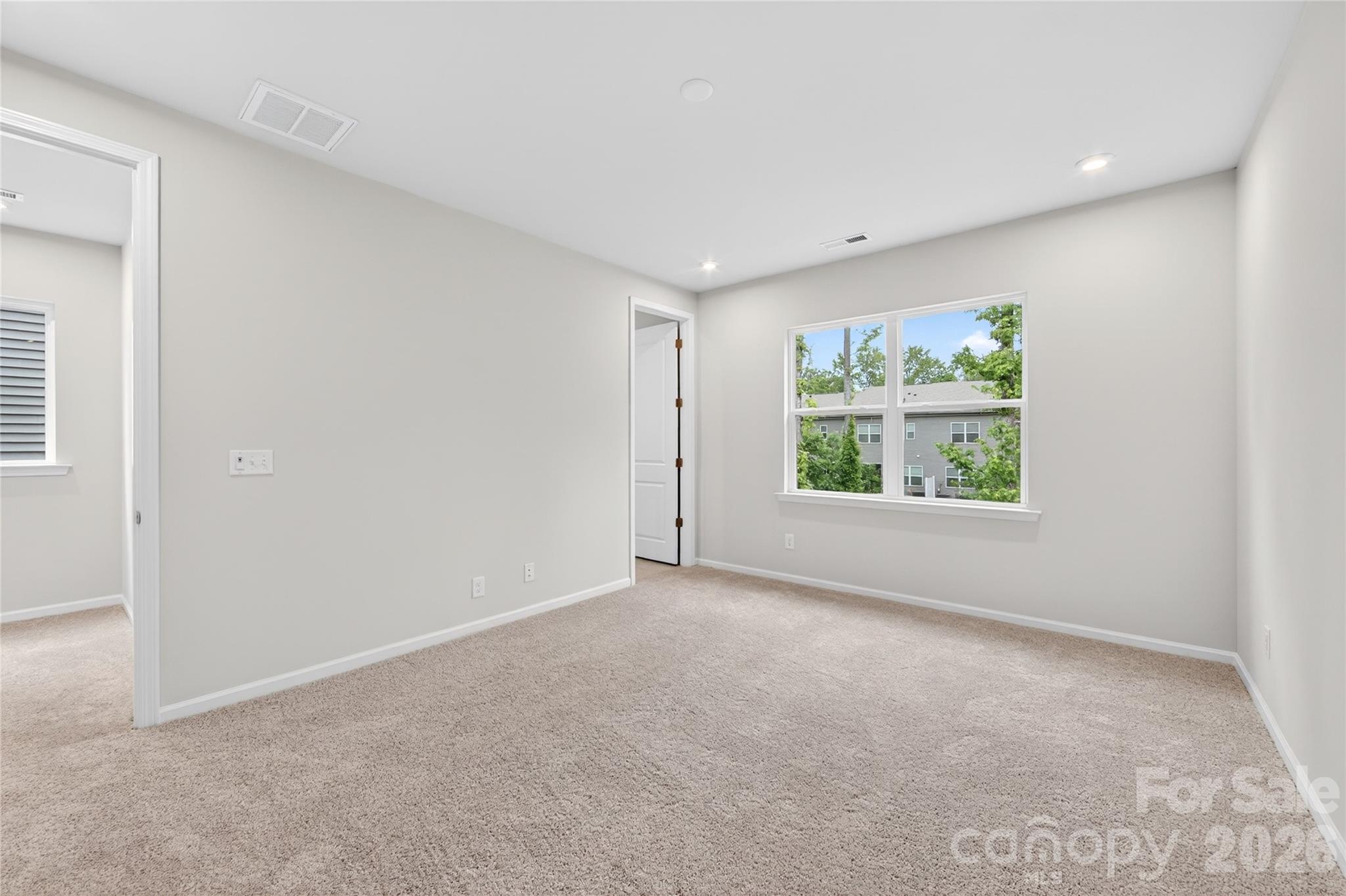 6021 Longar Lane — Charlotte