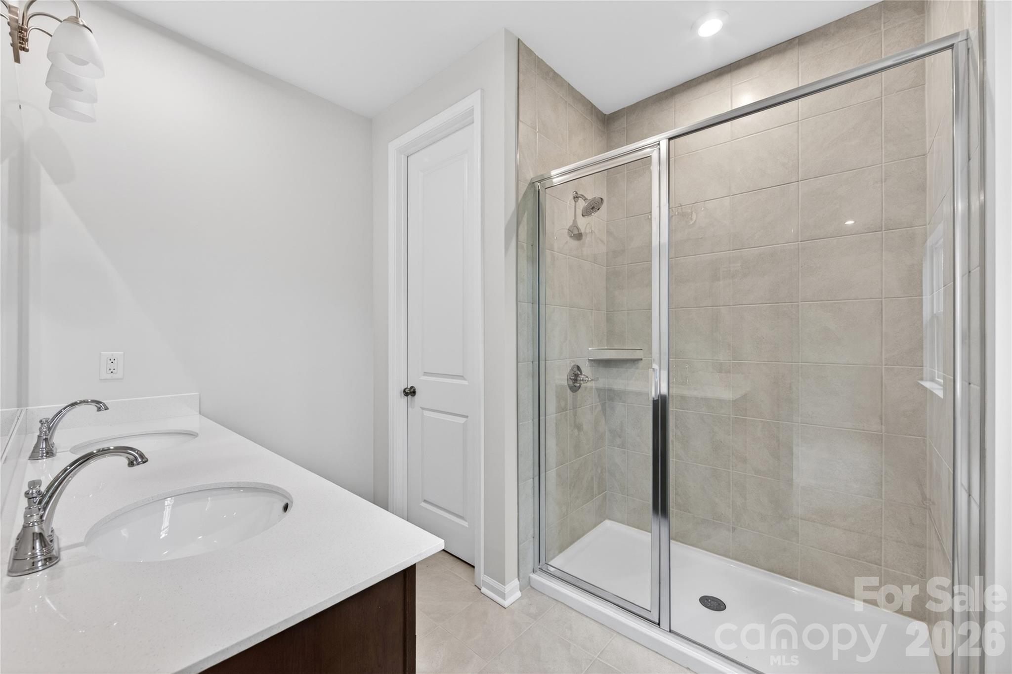 6021 Longar Lane — Charlotte