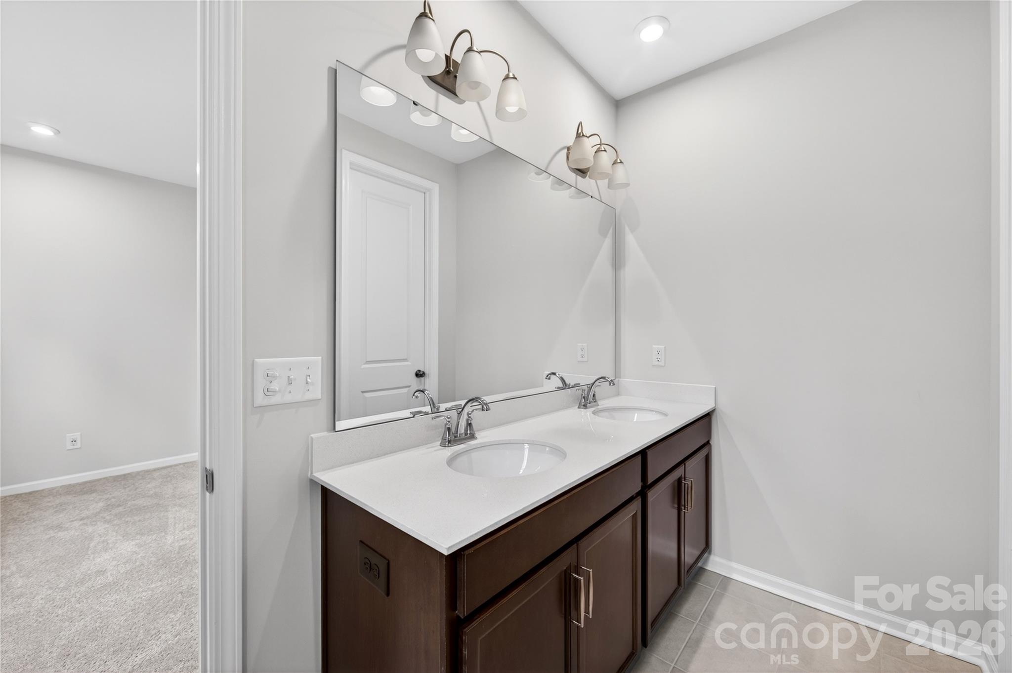 6021 Longar Lane — Charlotte