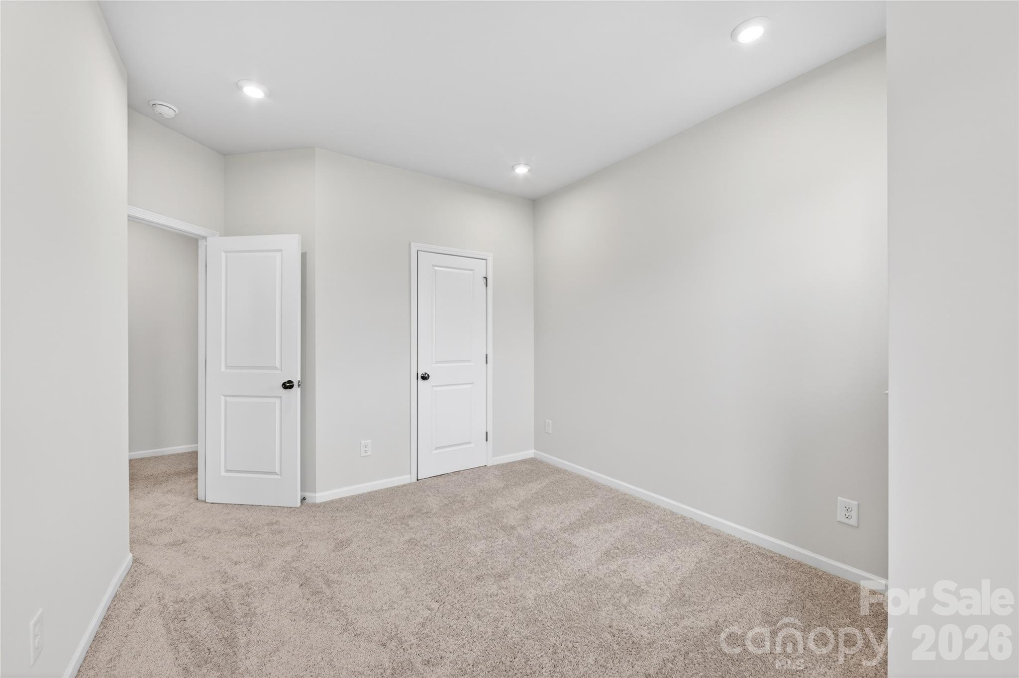6021 Longar Lane — Charlotte