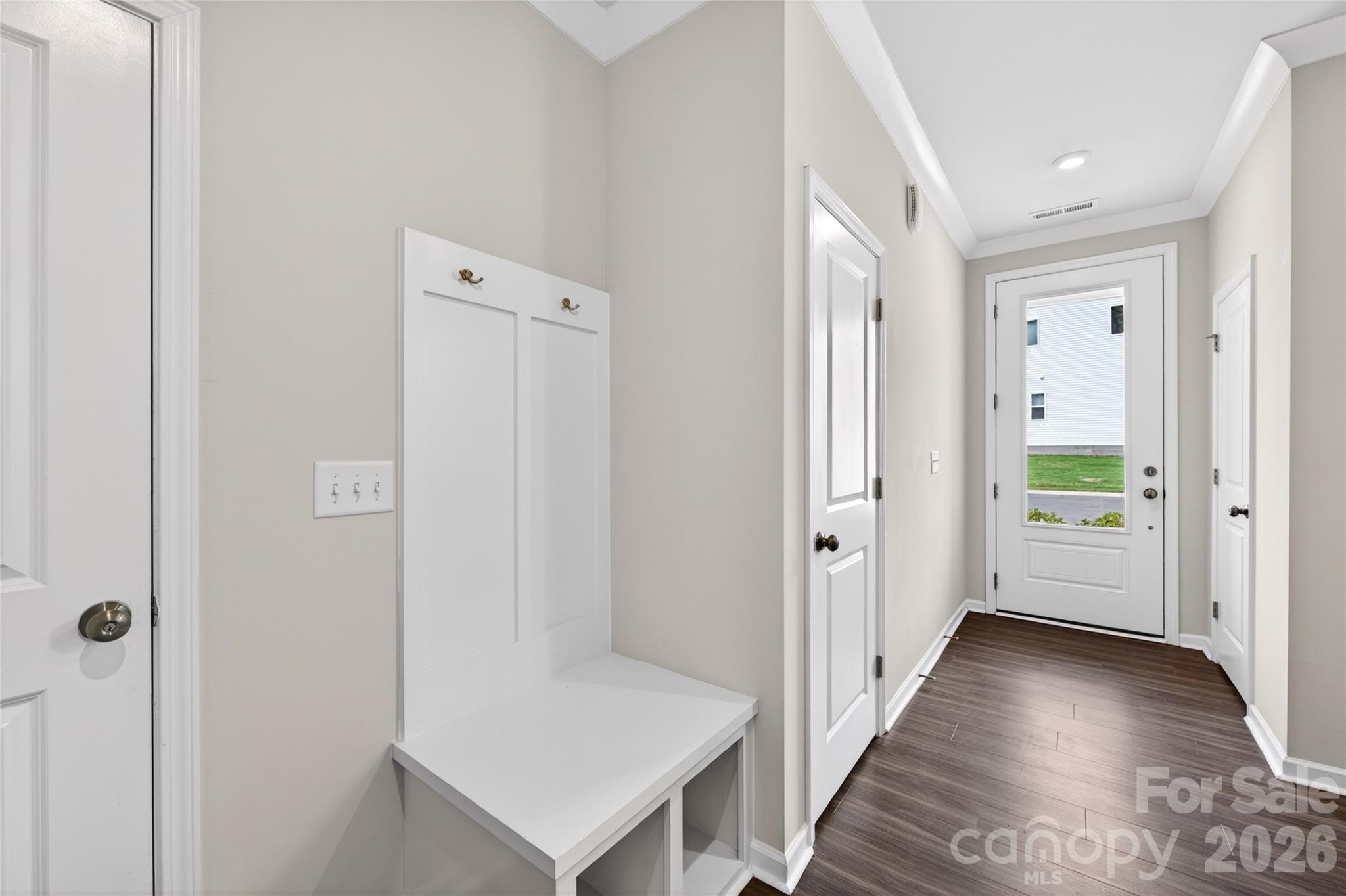6021 Longar Lane — Charlotte