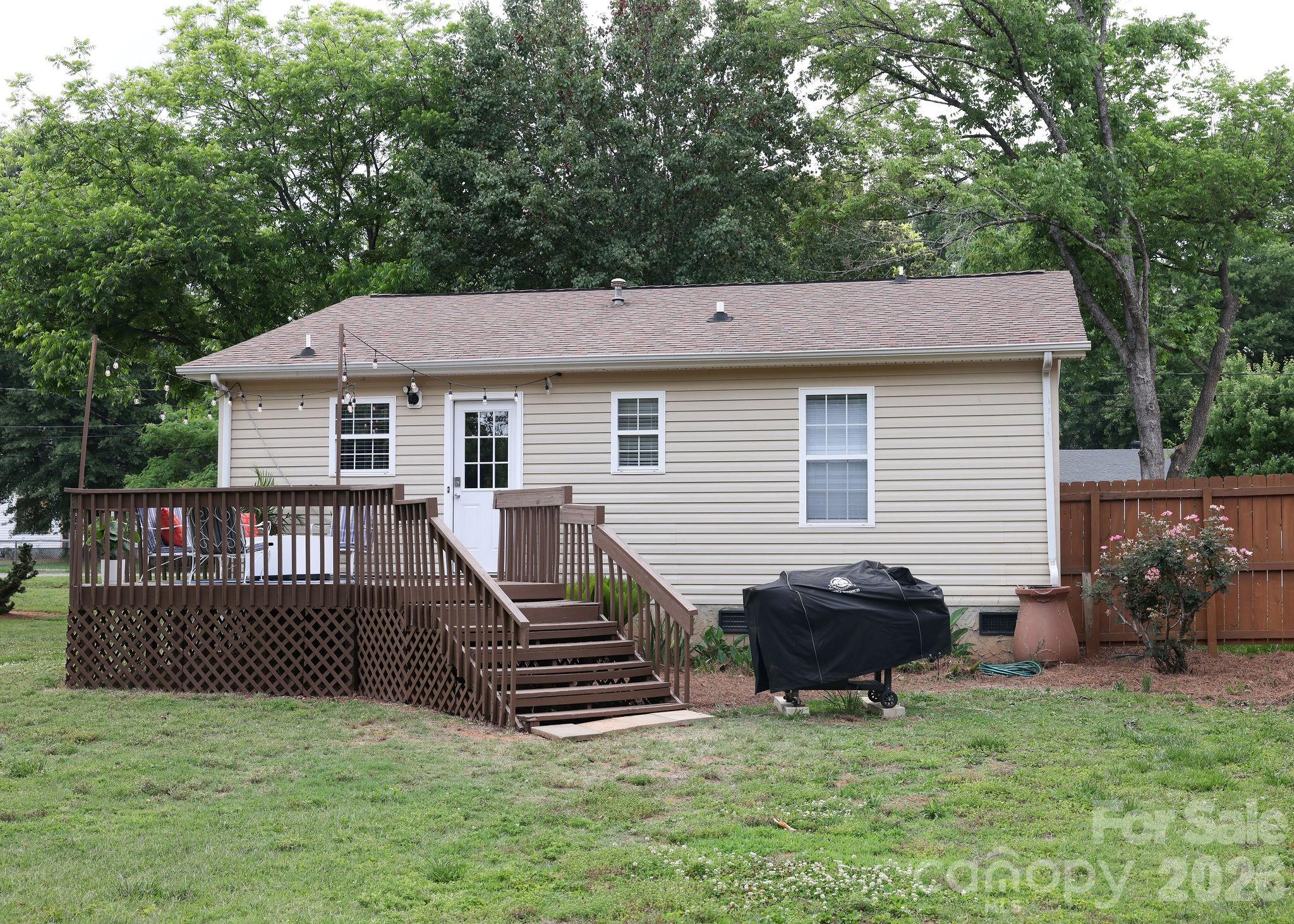 317 Devine Avenue — Belmont
