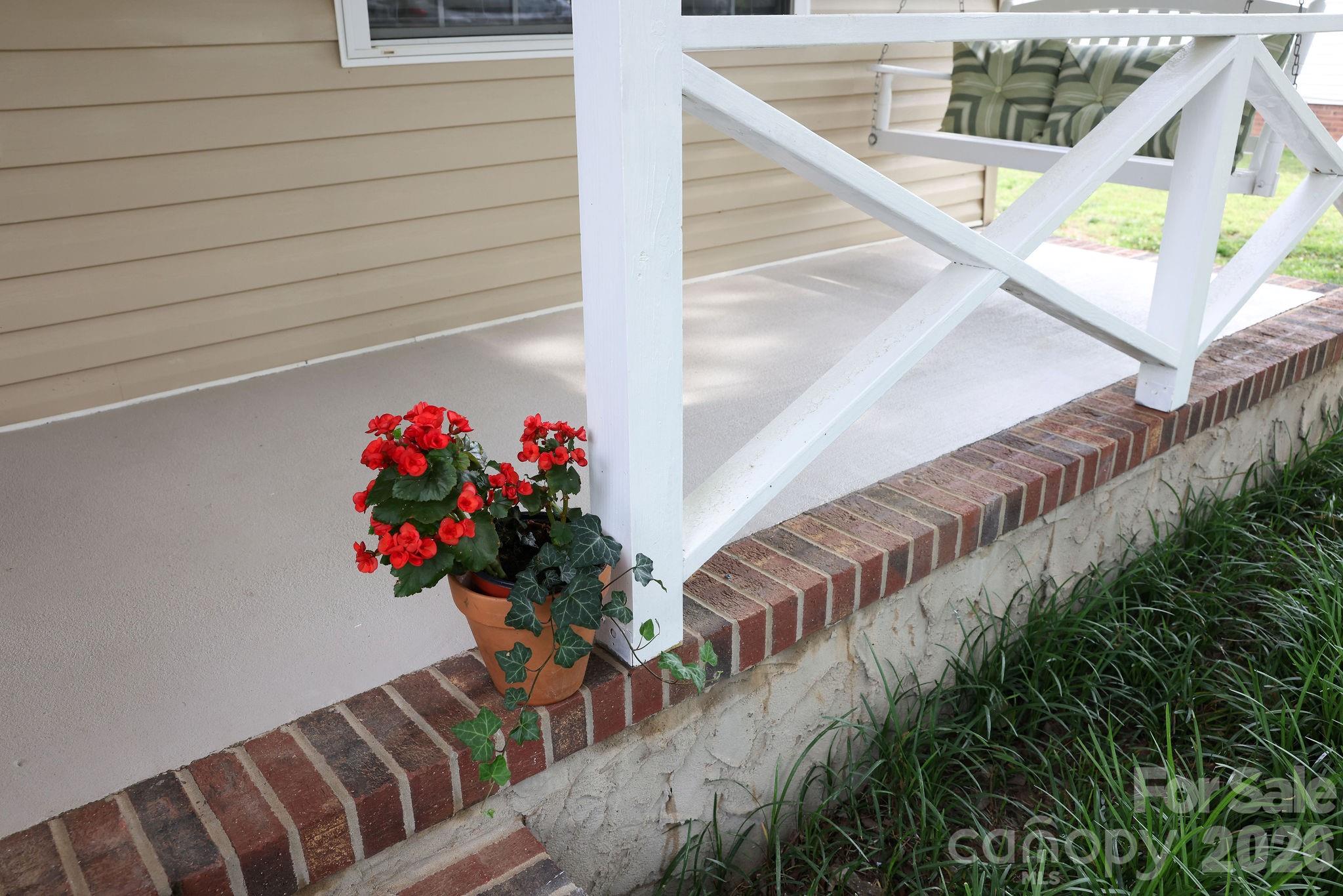 317 Devine Avenue — Belmont