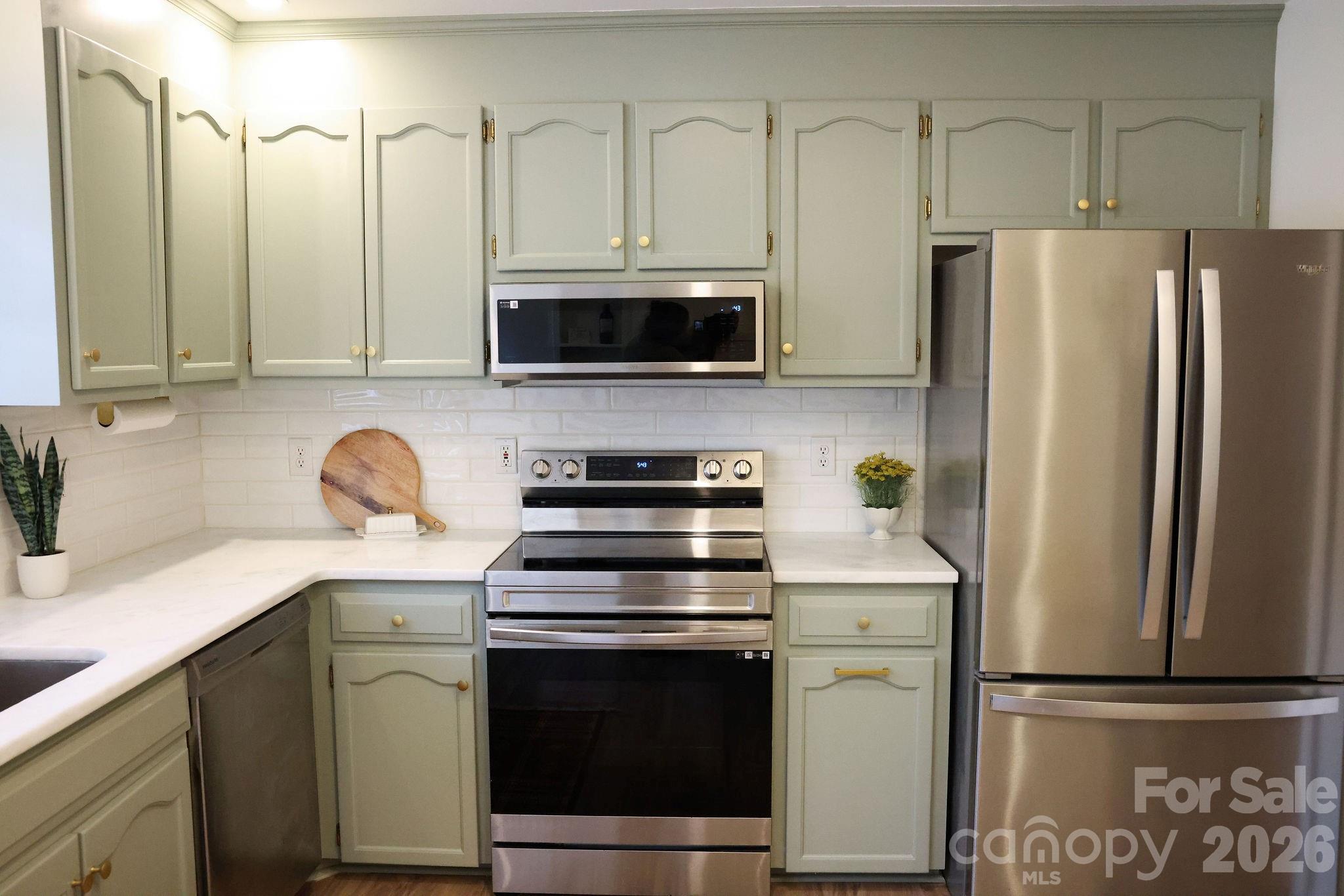 317 Devine Avenue — Belmont