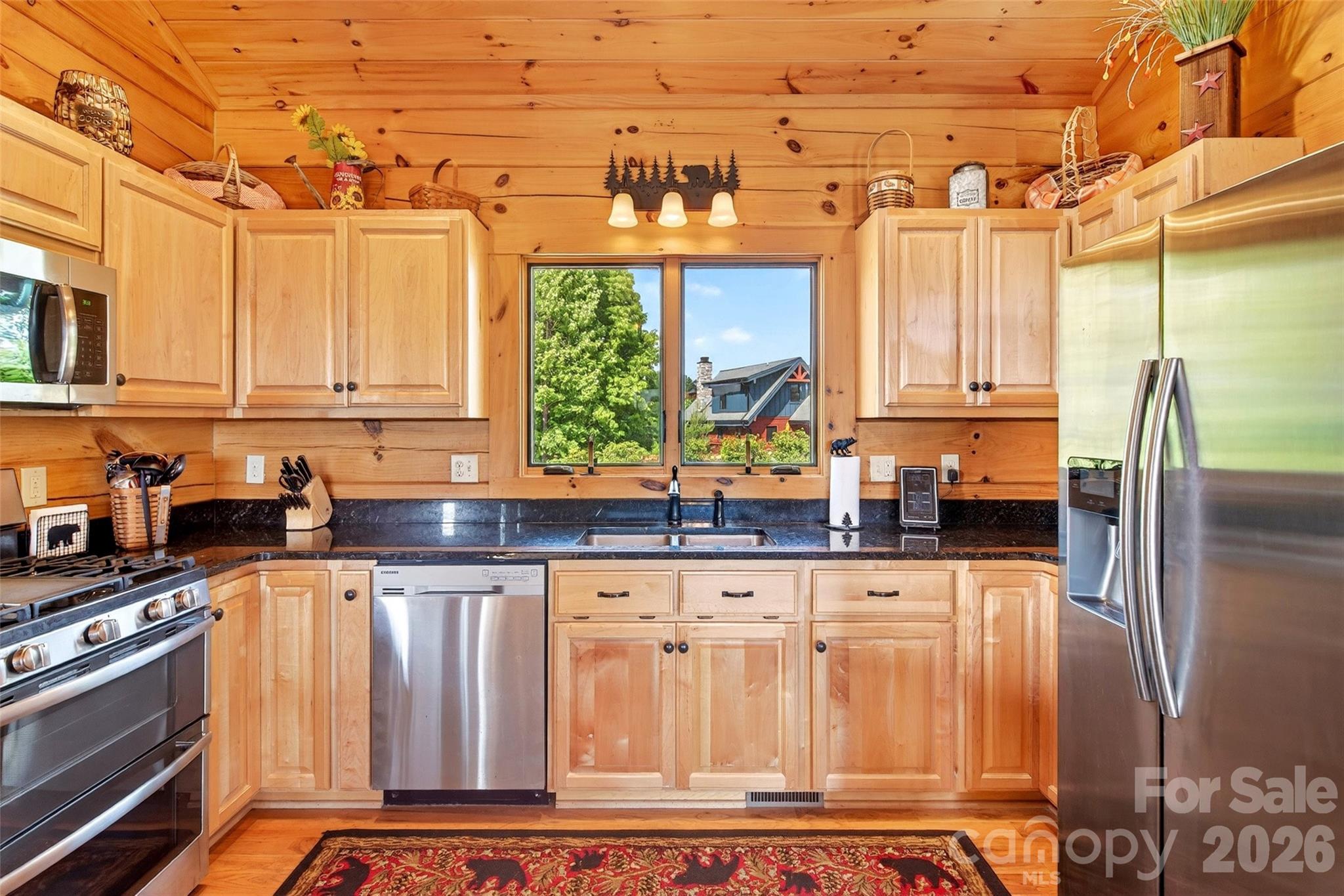 217 Summit Drive — Nebo