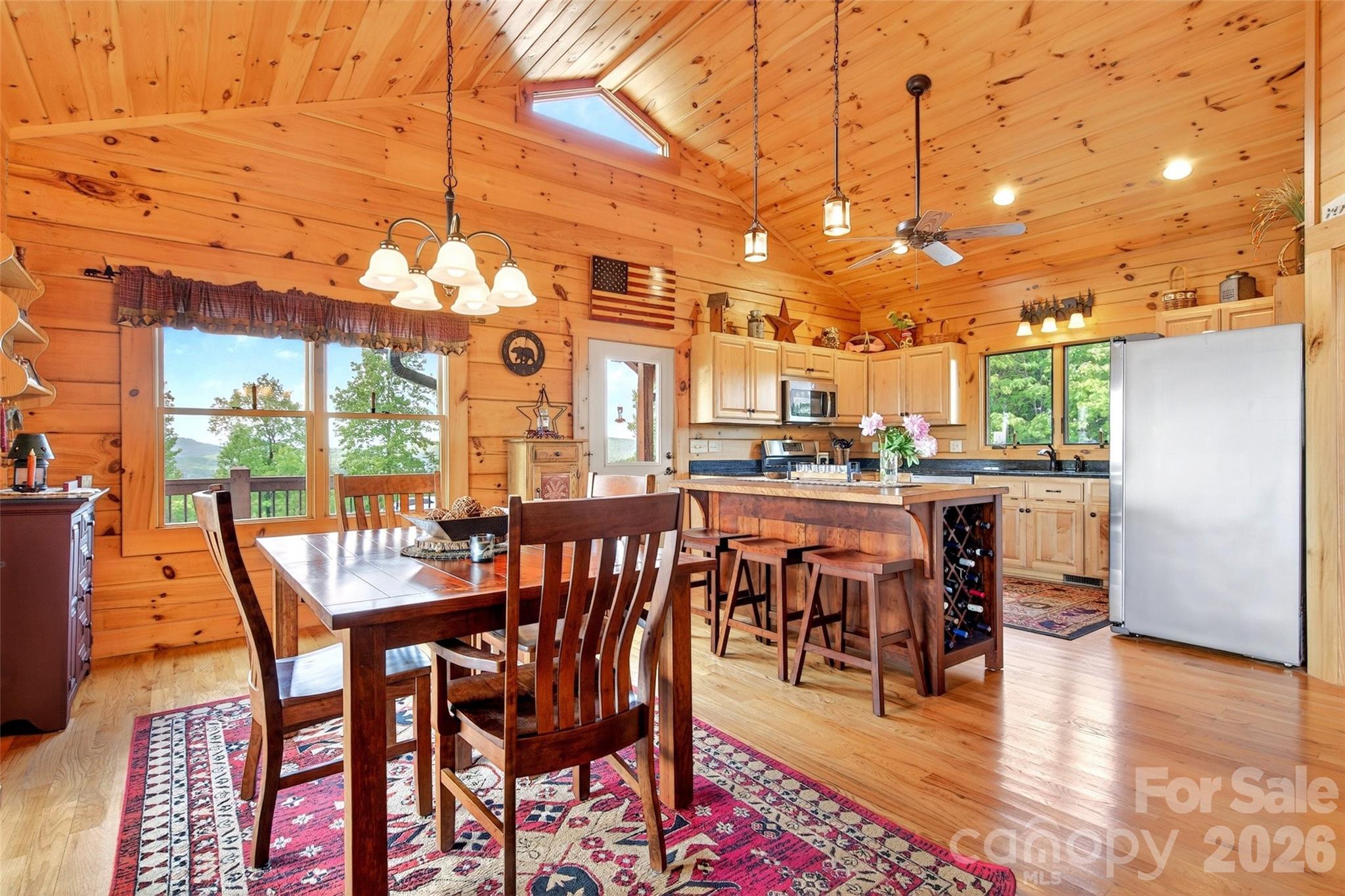 217 Summit Drive — Nebo