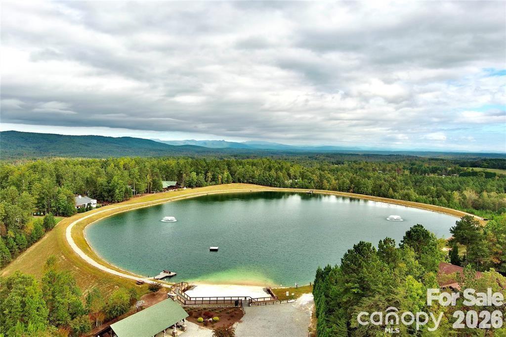 217 Summit Drive — Nebo