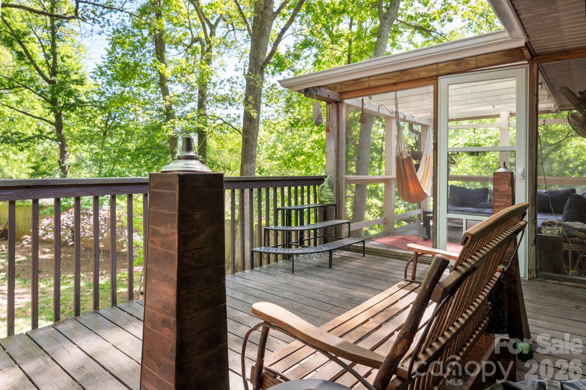 305 Melody Circle — Swannanoa
