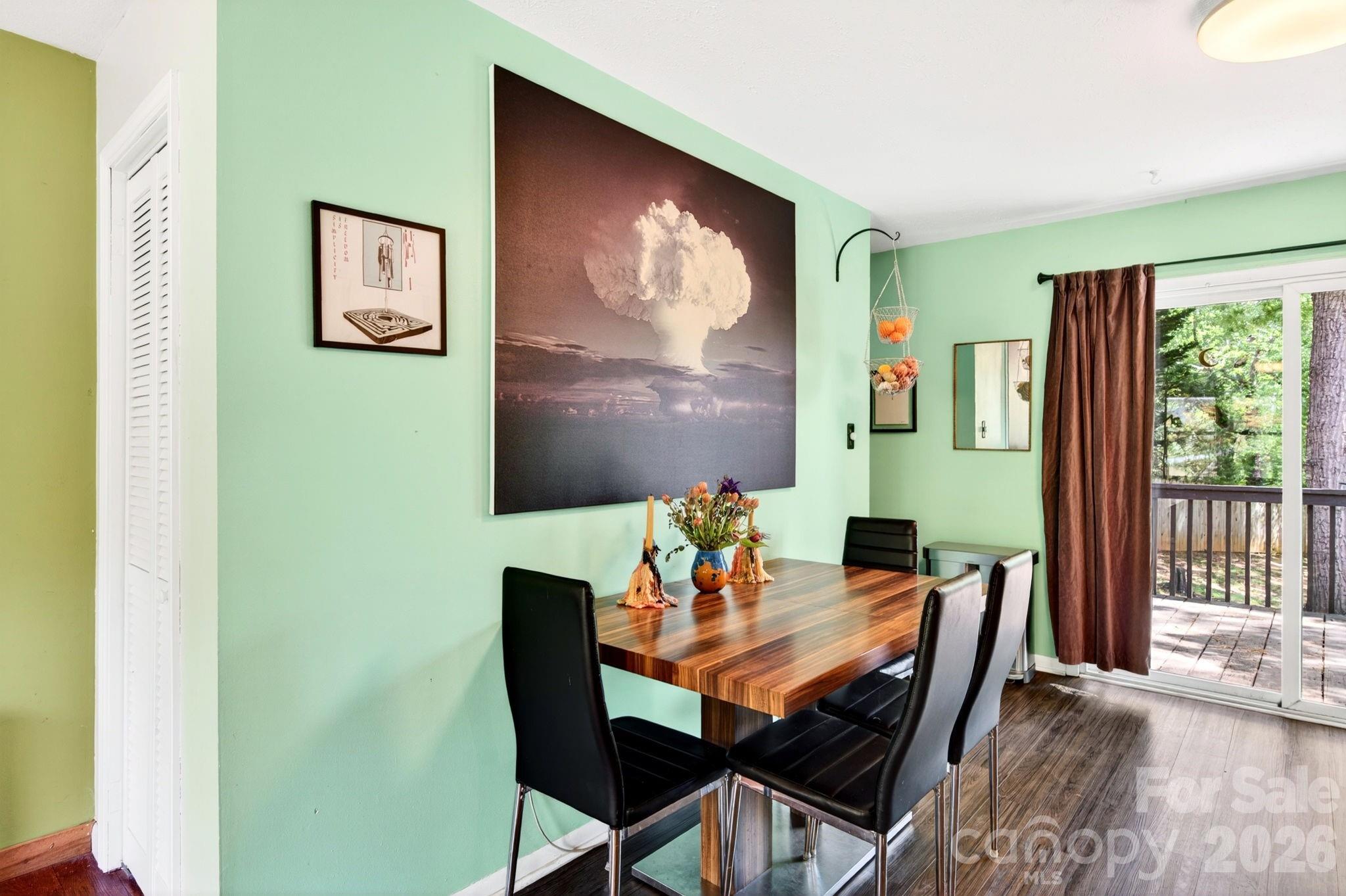 305 Melody Circle — Swannanoa