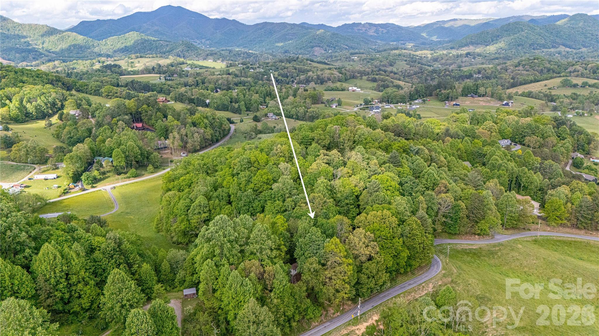 115 Knoll Ridge Lane — Waynesville