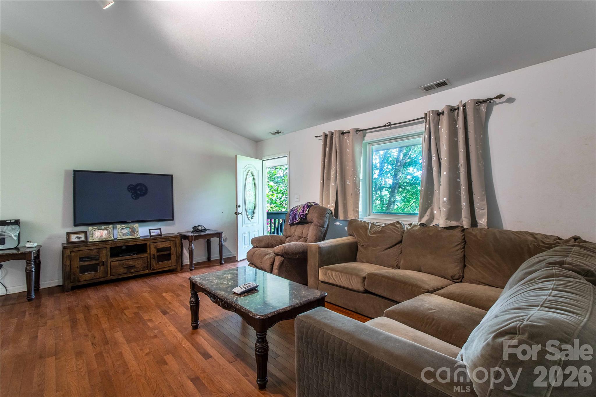 115 Knoll Ridge Lane — Waynesville