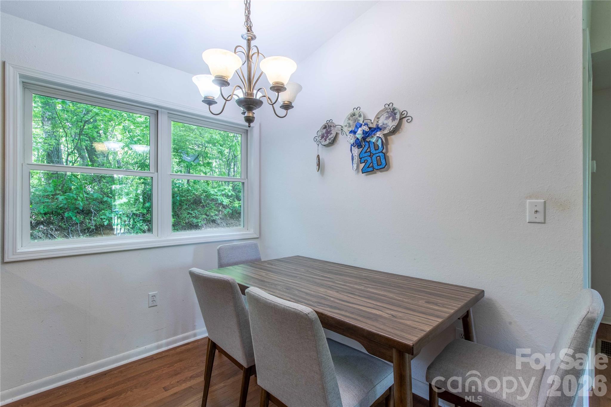 115 Knoll Ridge Lane — Waynesville