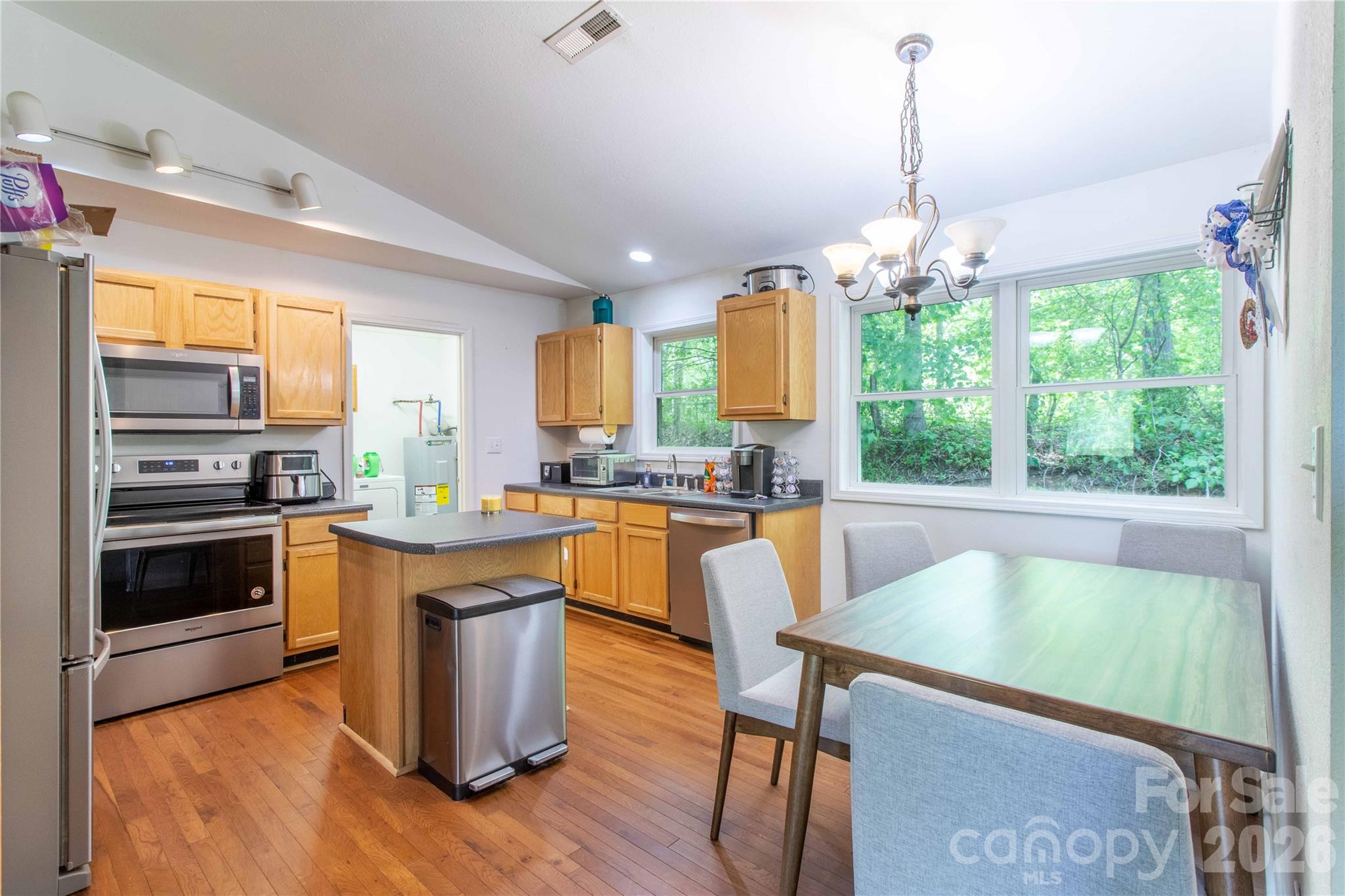 115 Knoll Ridge Lane — Waynesville