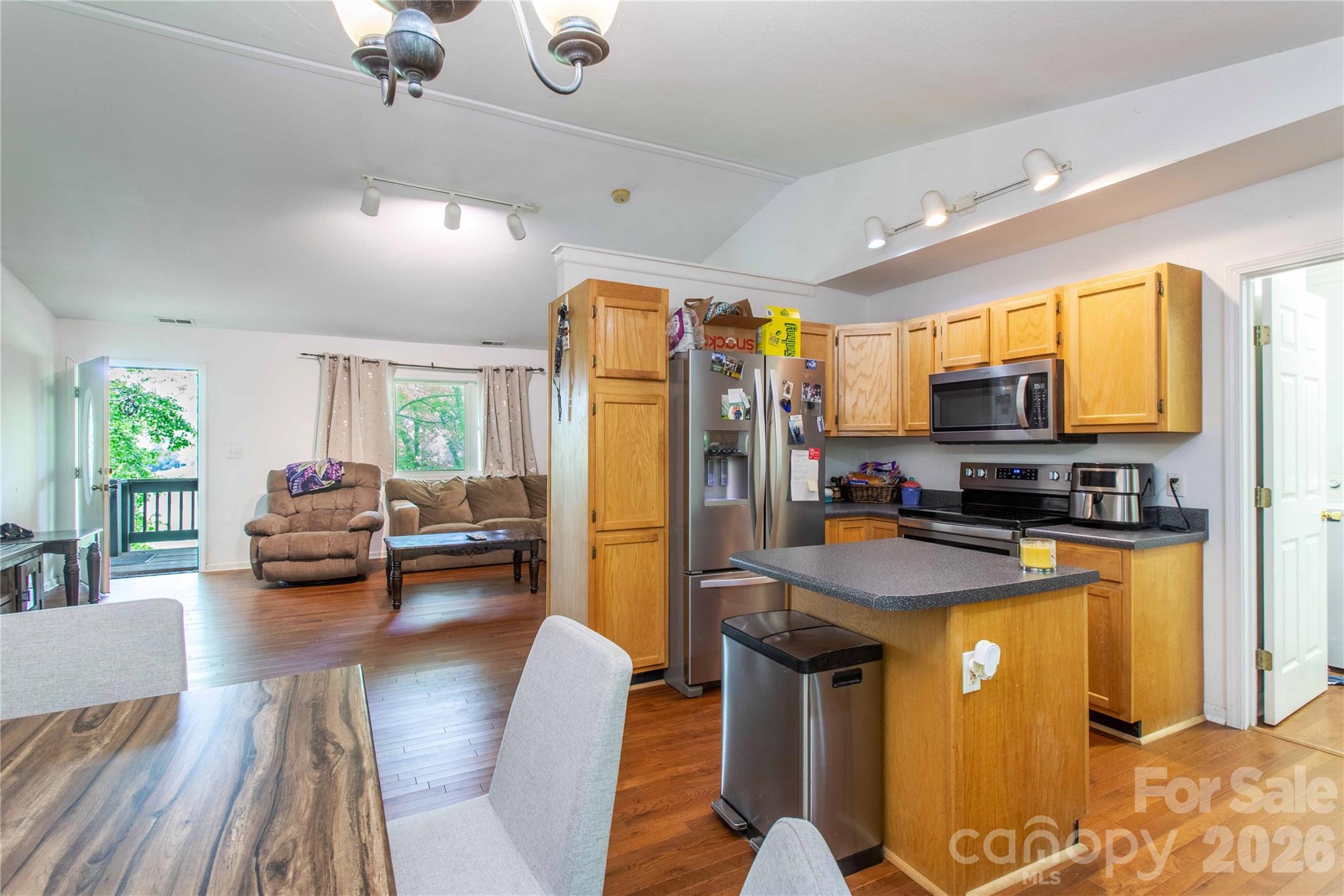 115 Knoll Ridge Lane — Waynesville