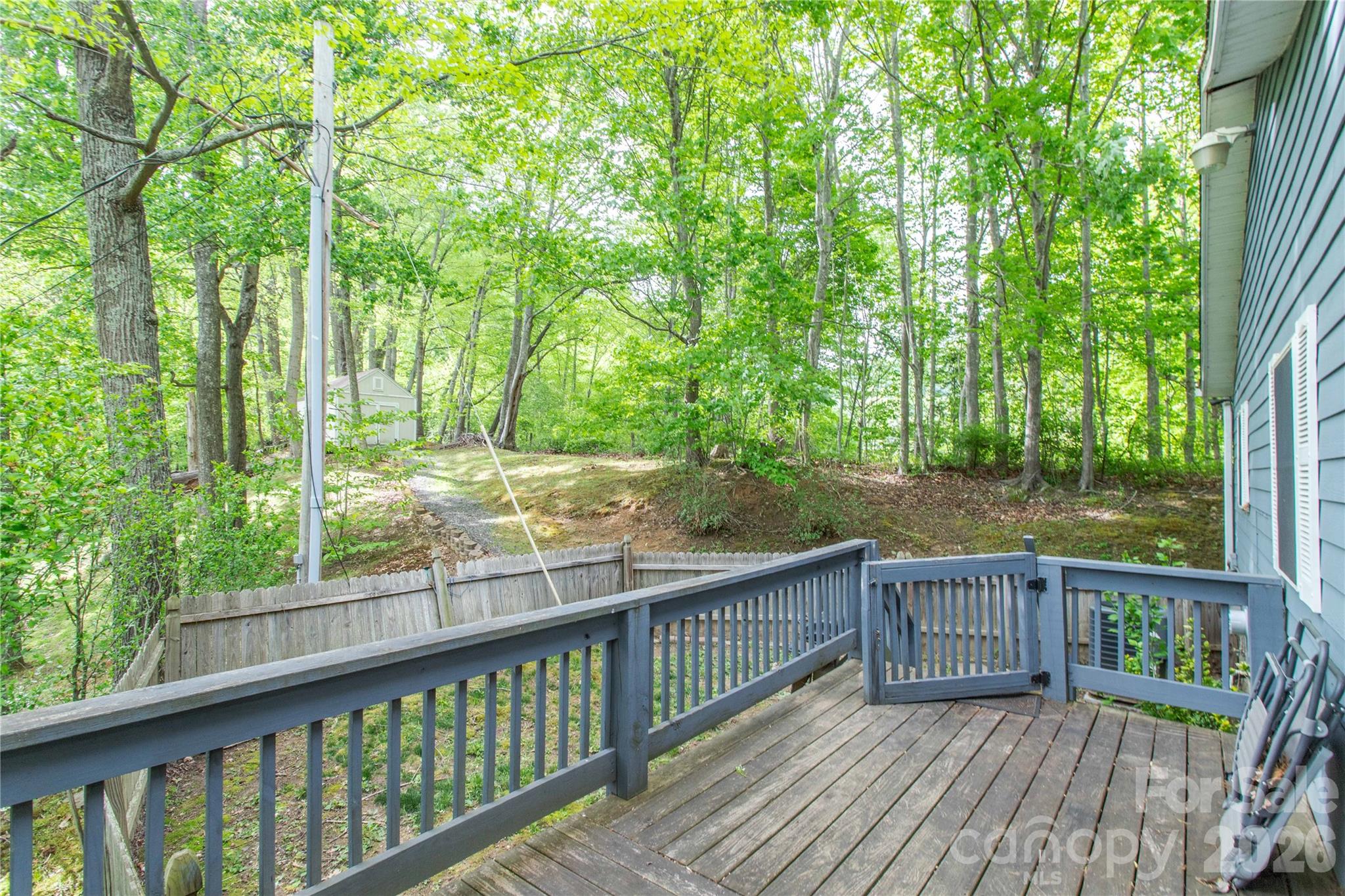 115 Knoll Ridge Lane — Waynesville