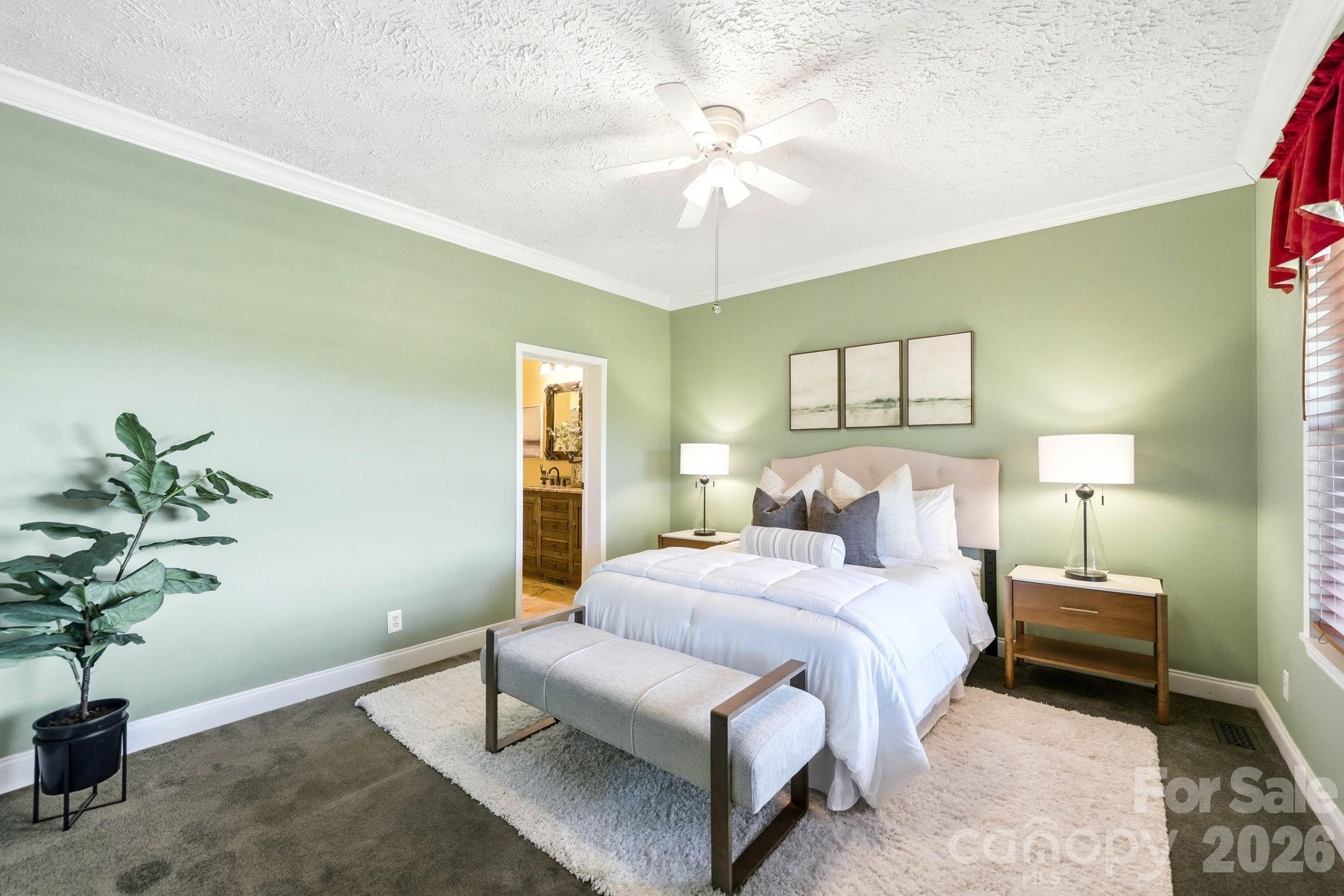 394 Hummingbird Lane — Elk Park