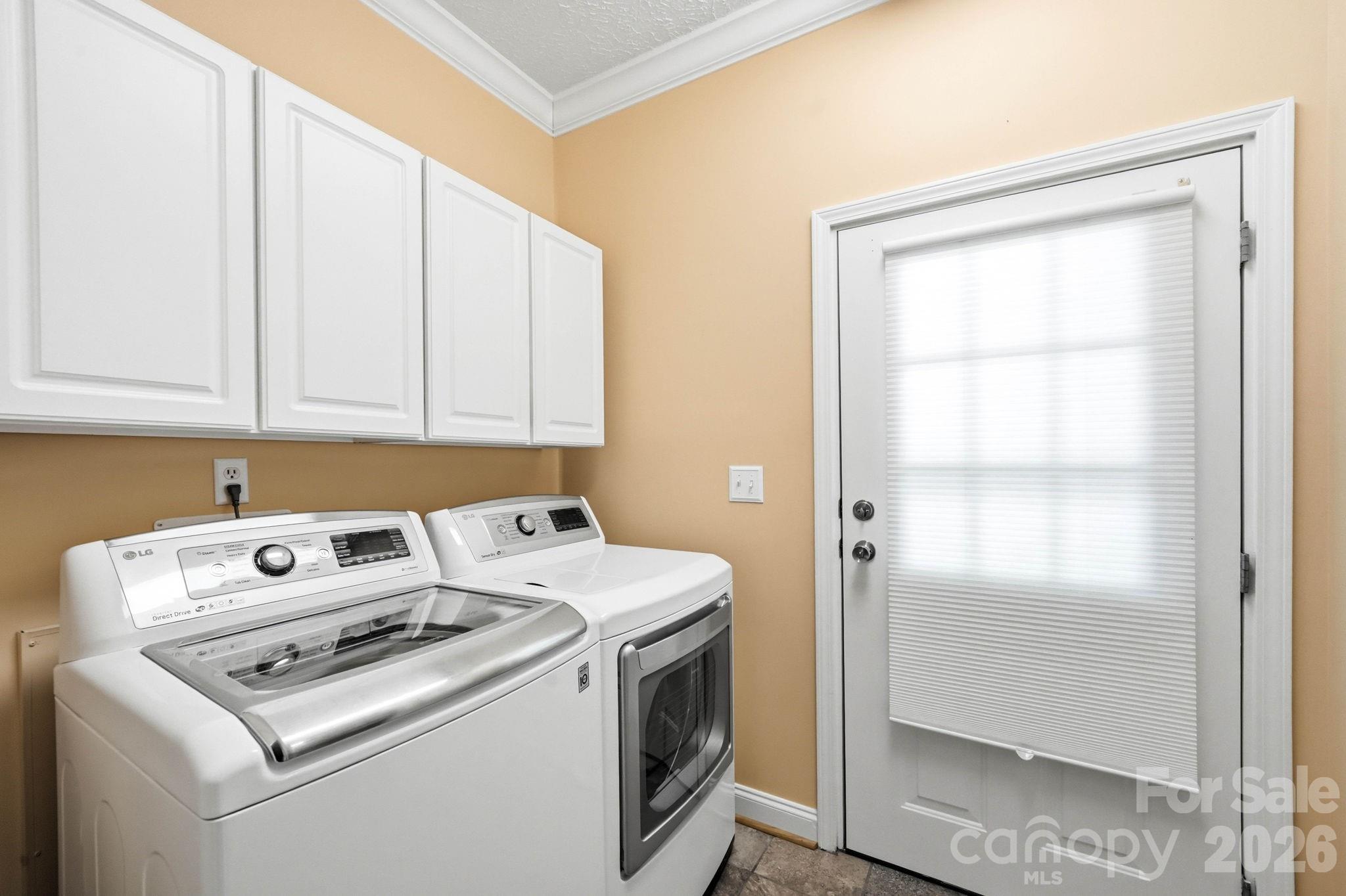 394 Hummingbird Lane — Elk Park