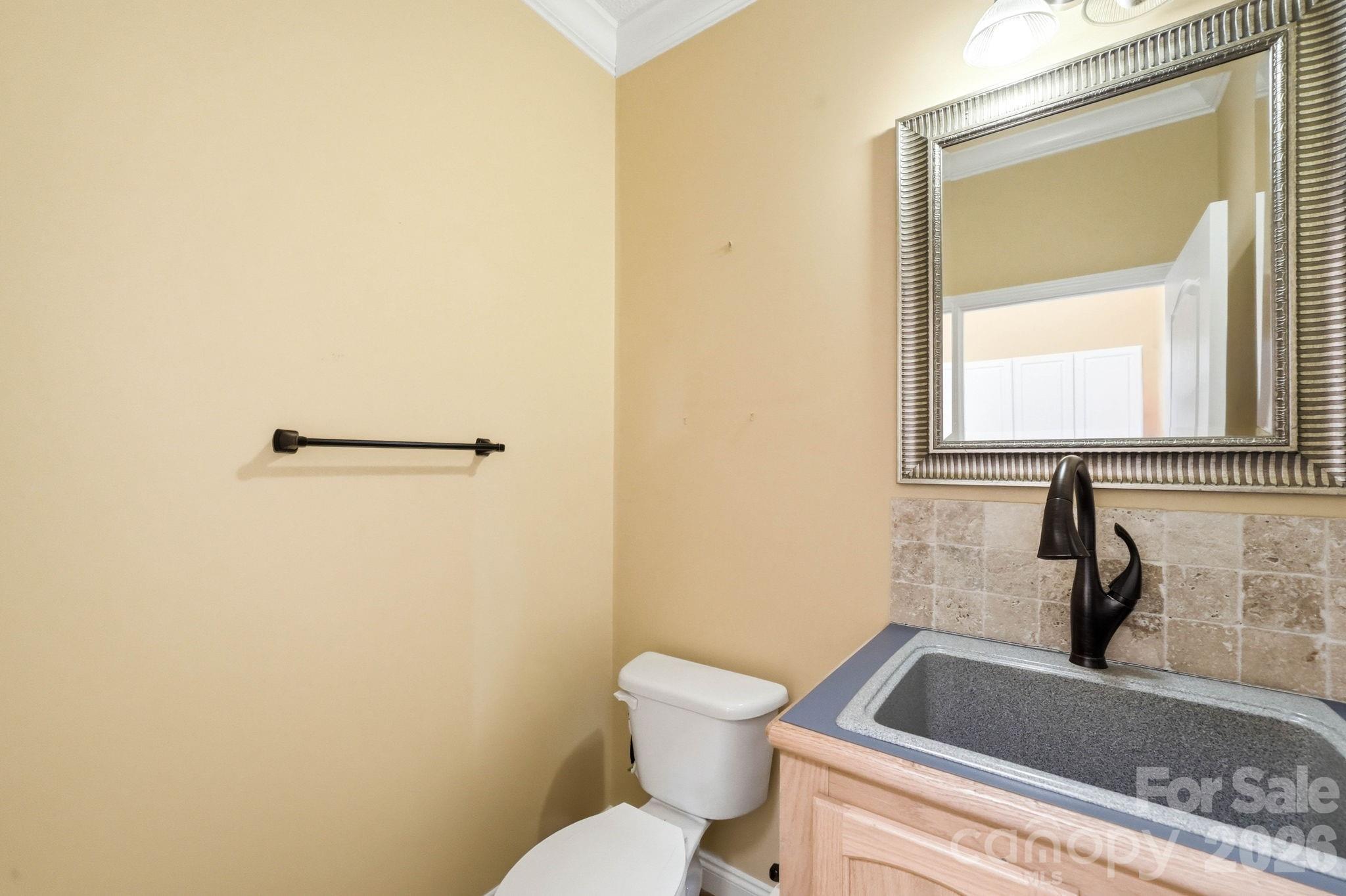 394 Hummingbird Lane — Elk Park