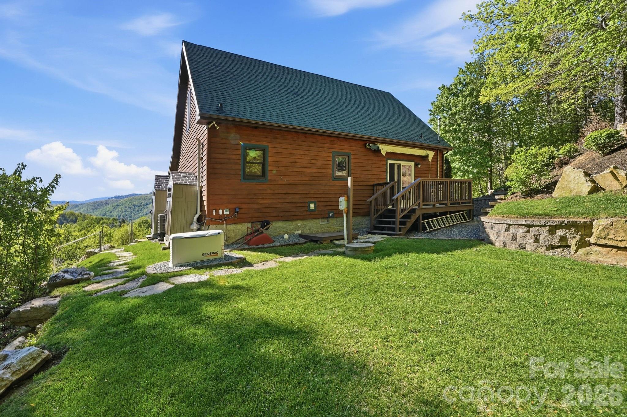 394 Hummingbird Lane — Elk Park