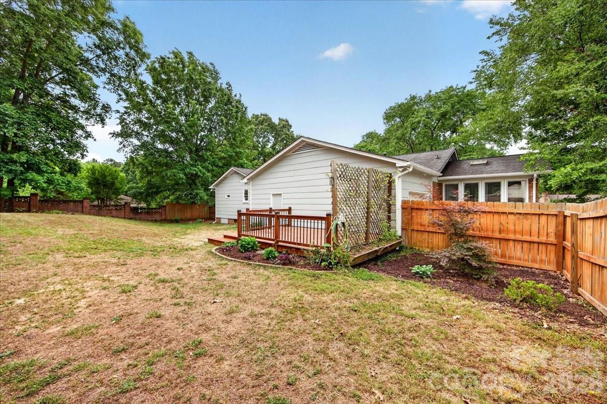 6219 Welford Road — Charlotte