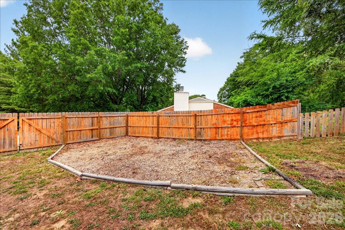 6219 Welford Road — Charlotte