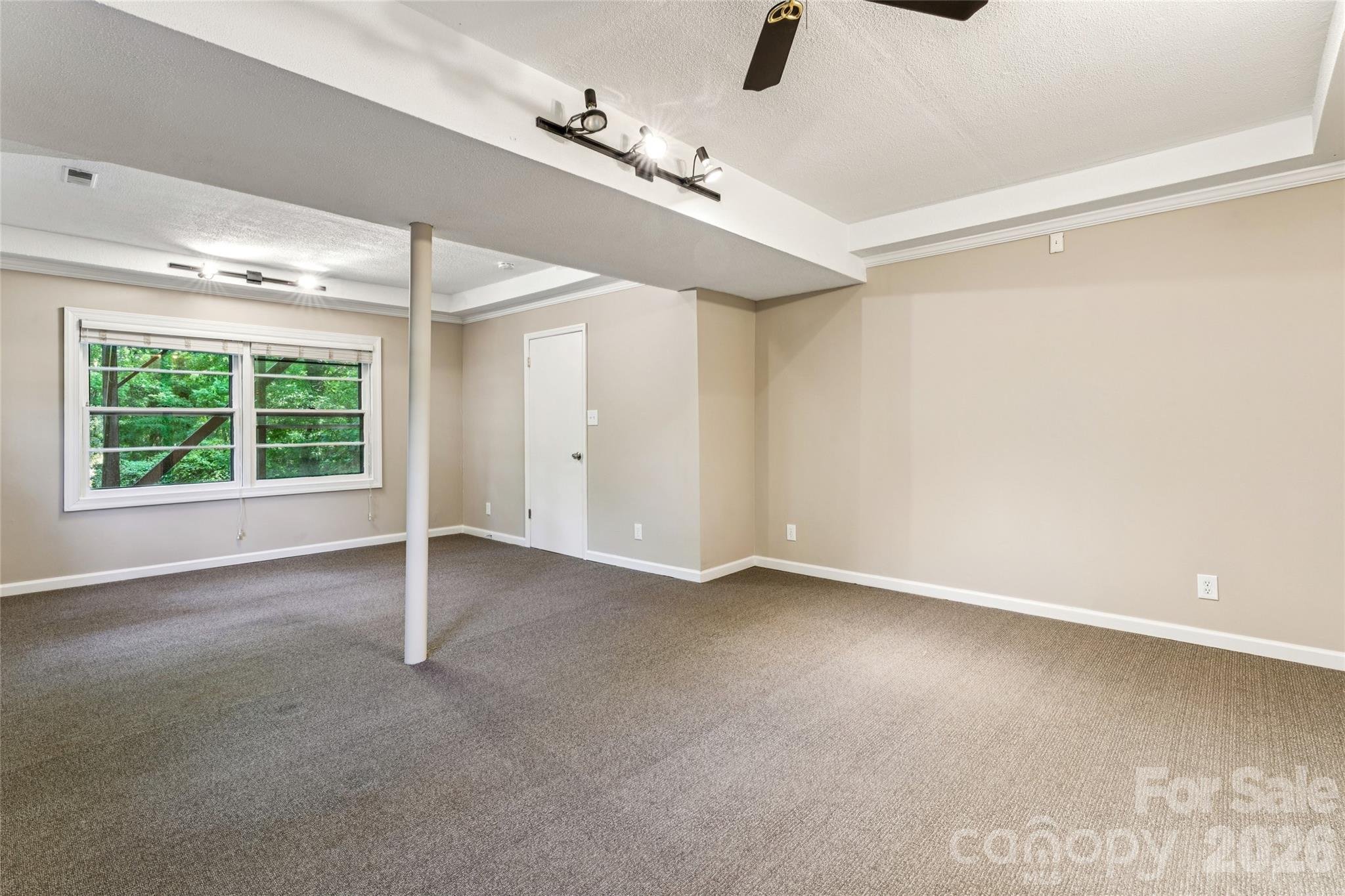 2227 Wensley Drive — Charlotte