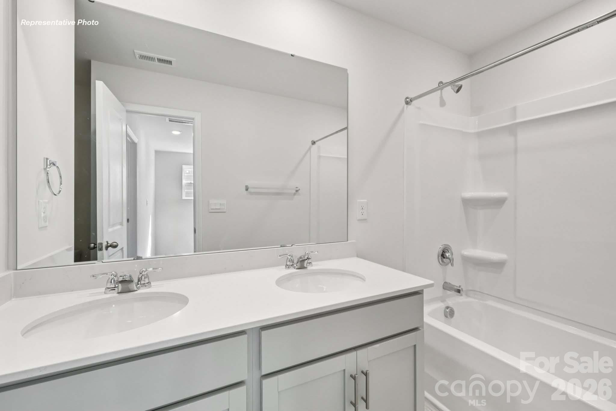 588 17th Avenue Court NE — Hickory