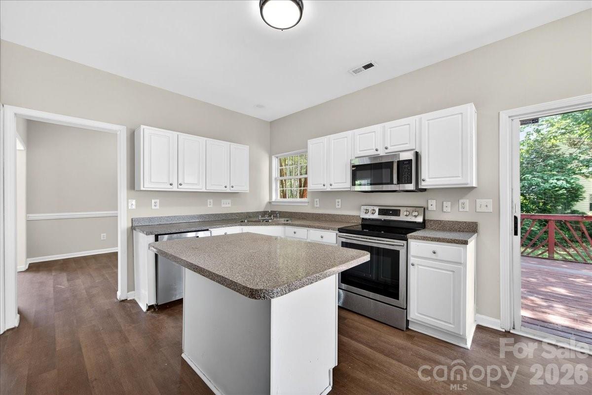 10303 Madison Park Drive — Charlotte