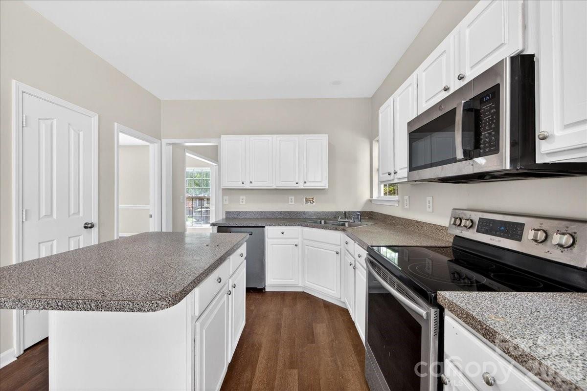 10303 Madison Park Drive — Charlotte