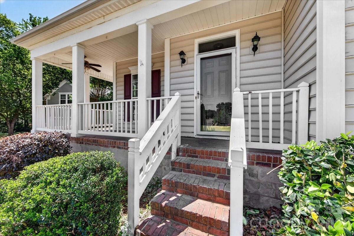 10303 Madison Park Drive — Charlotte