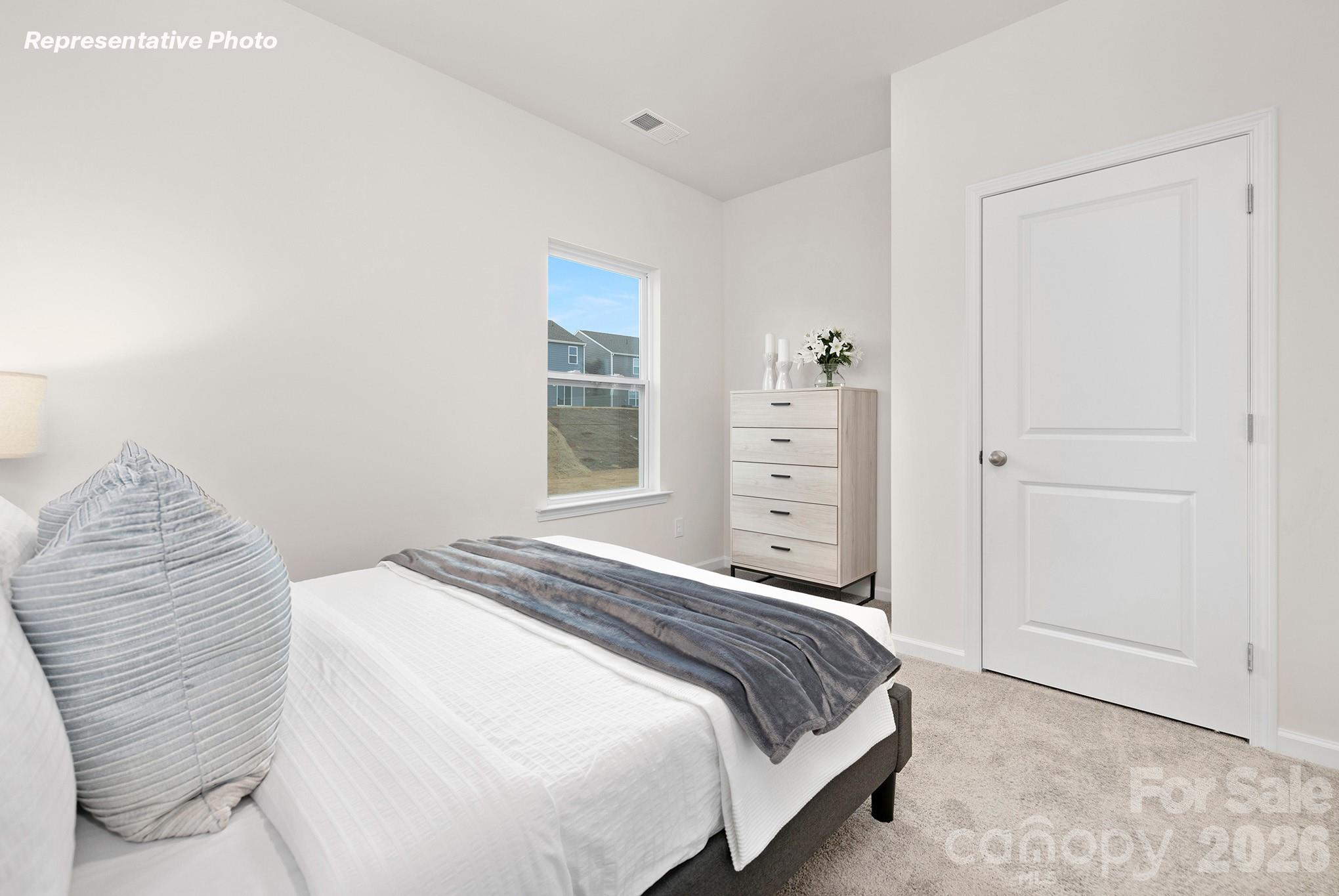 2118 10th Street SE — Hickory